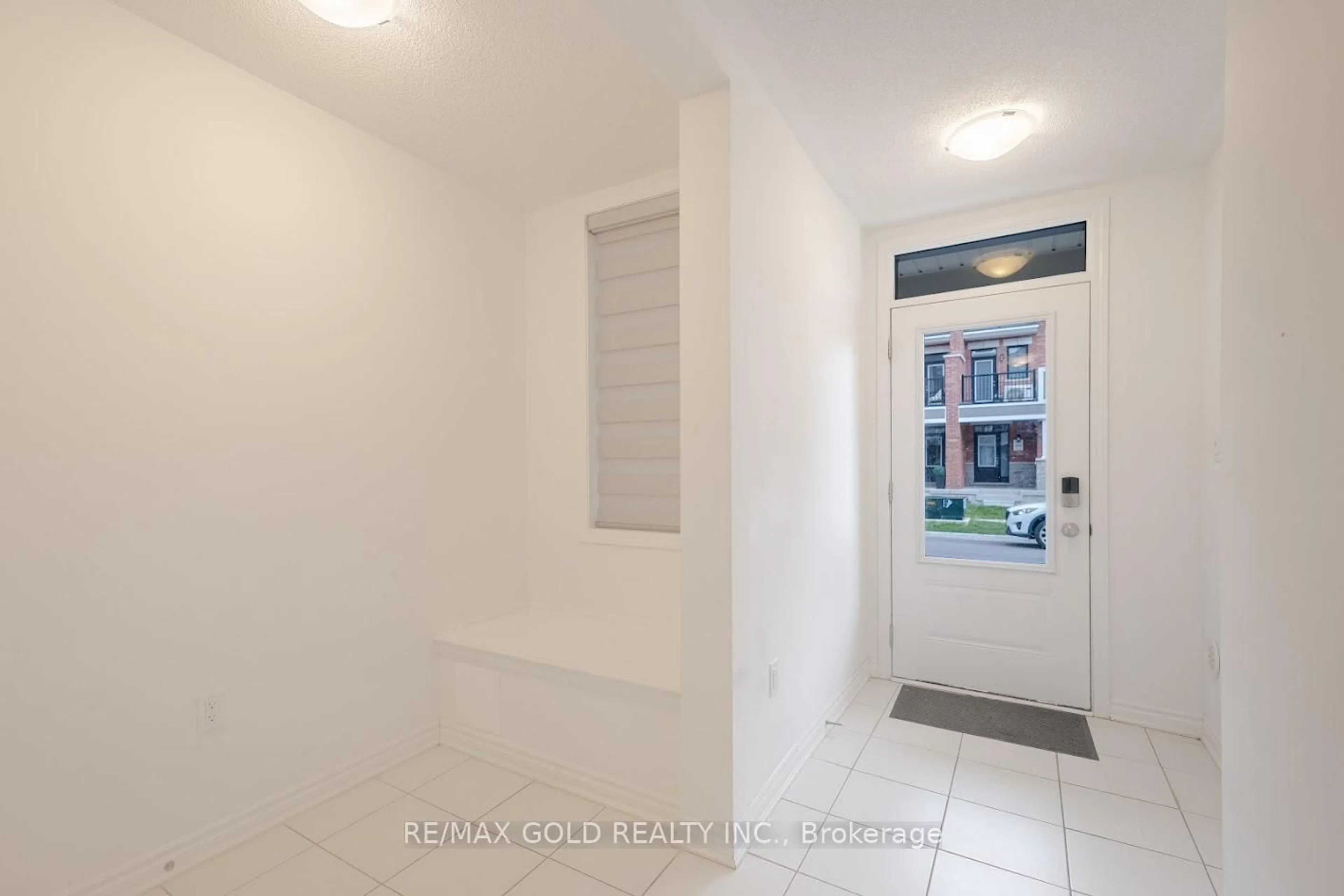 A pic of a room for 3 Melmar St, Brampton Ontario L7A 0B6