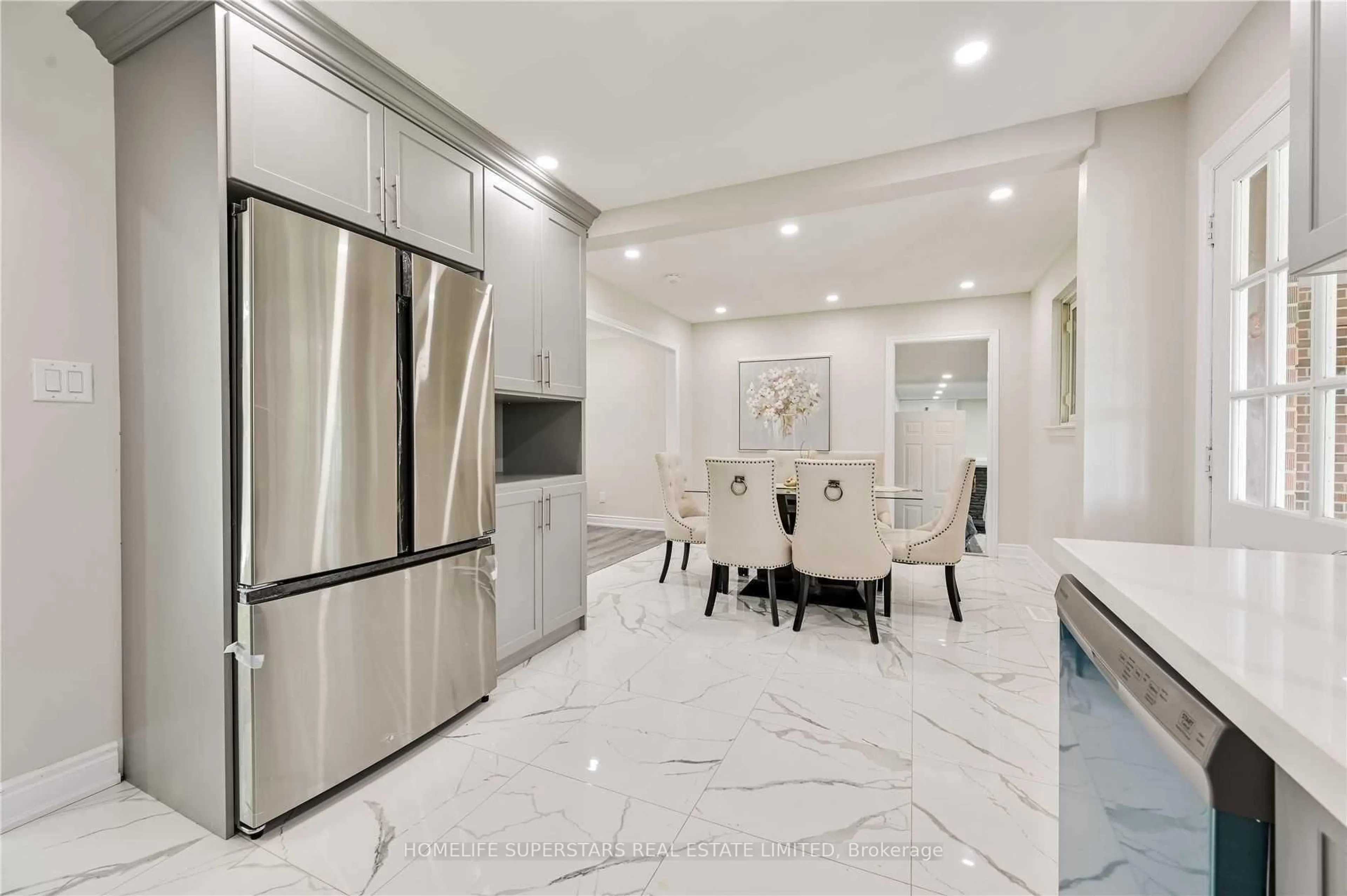 Contemporary kitchen, ceramic/tile floor for 13413 Humber Station Rd, Caledon Ontario L7E 0Z7