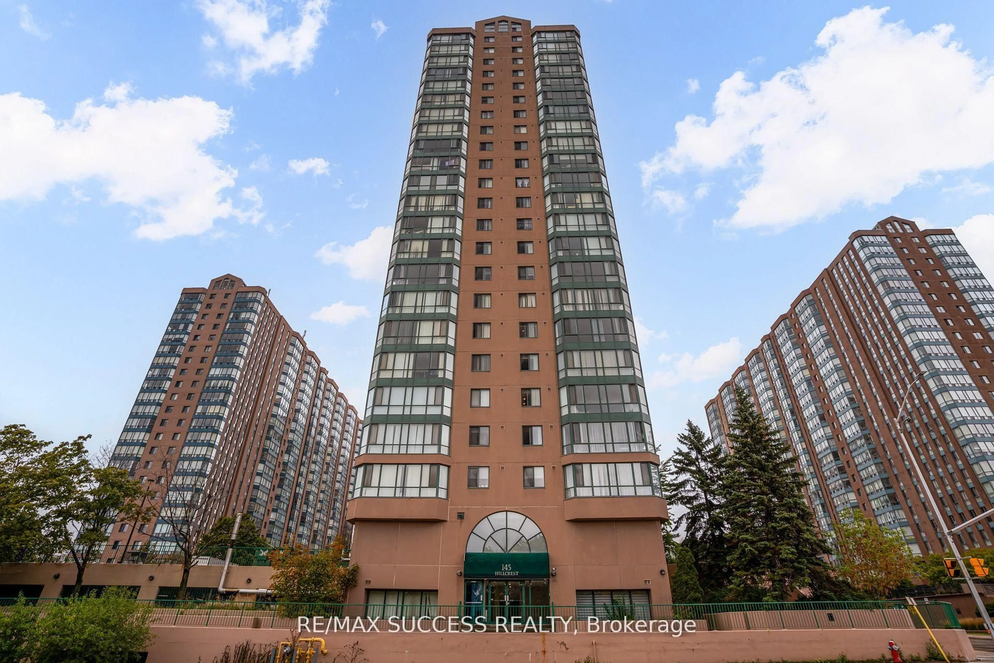 Unknown for 145 Hillcrest Ave #713, Mississauga Ontario L5B 3Z1