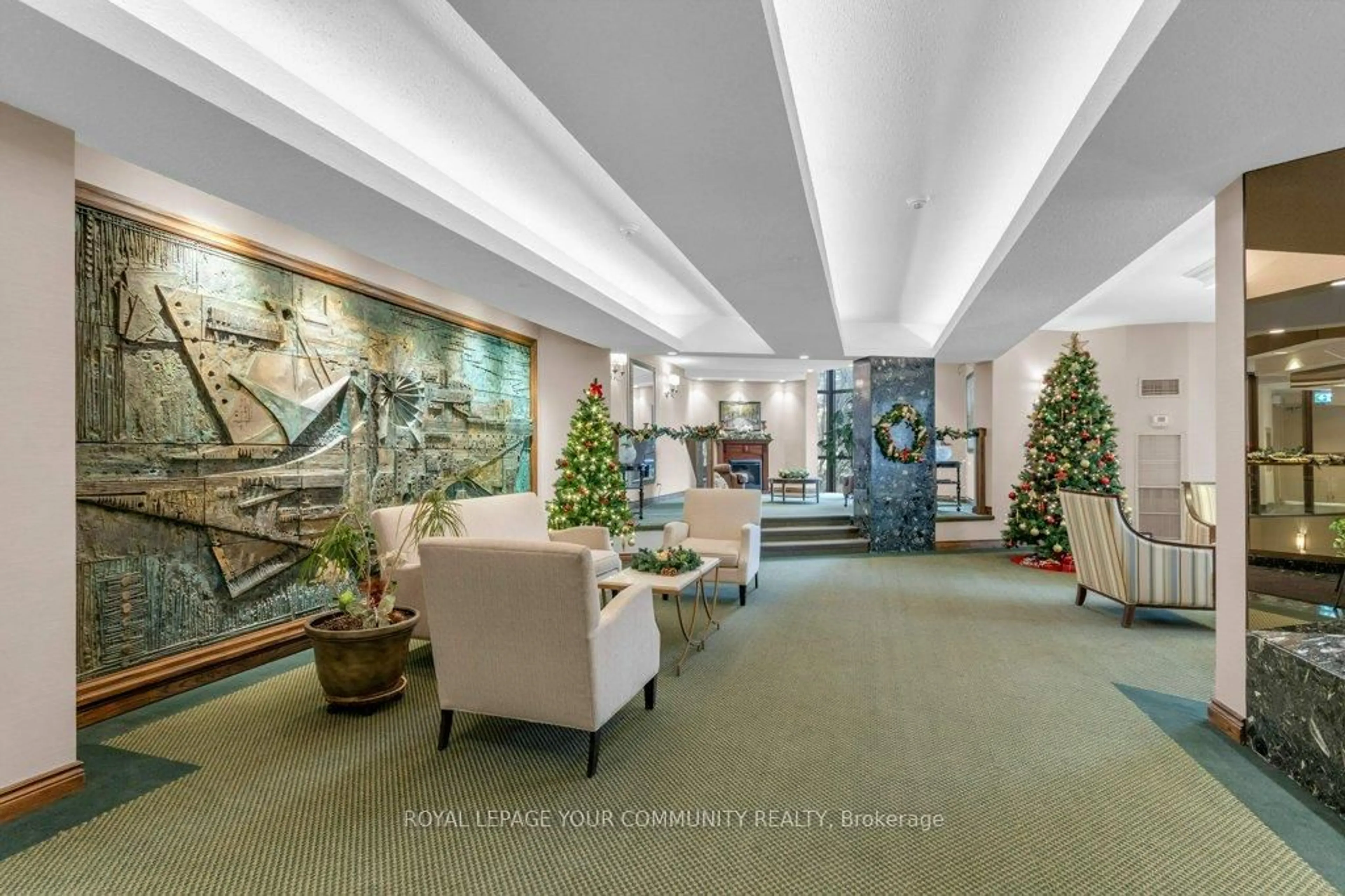 Lobby for 2000 Islington Ave #2511, Toronto Ontario M9P 3S7