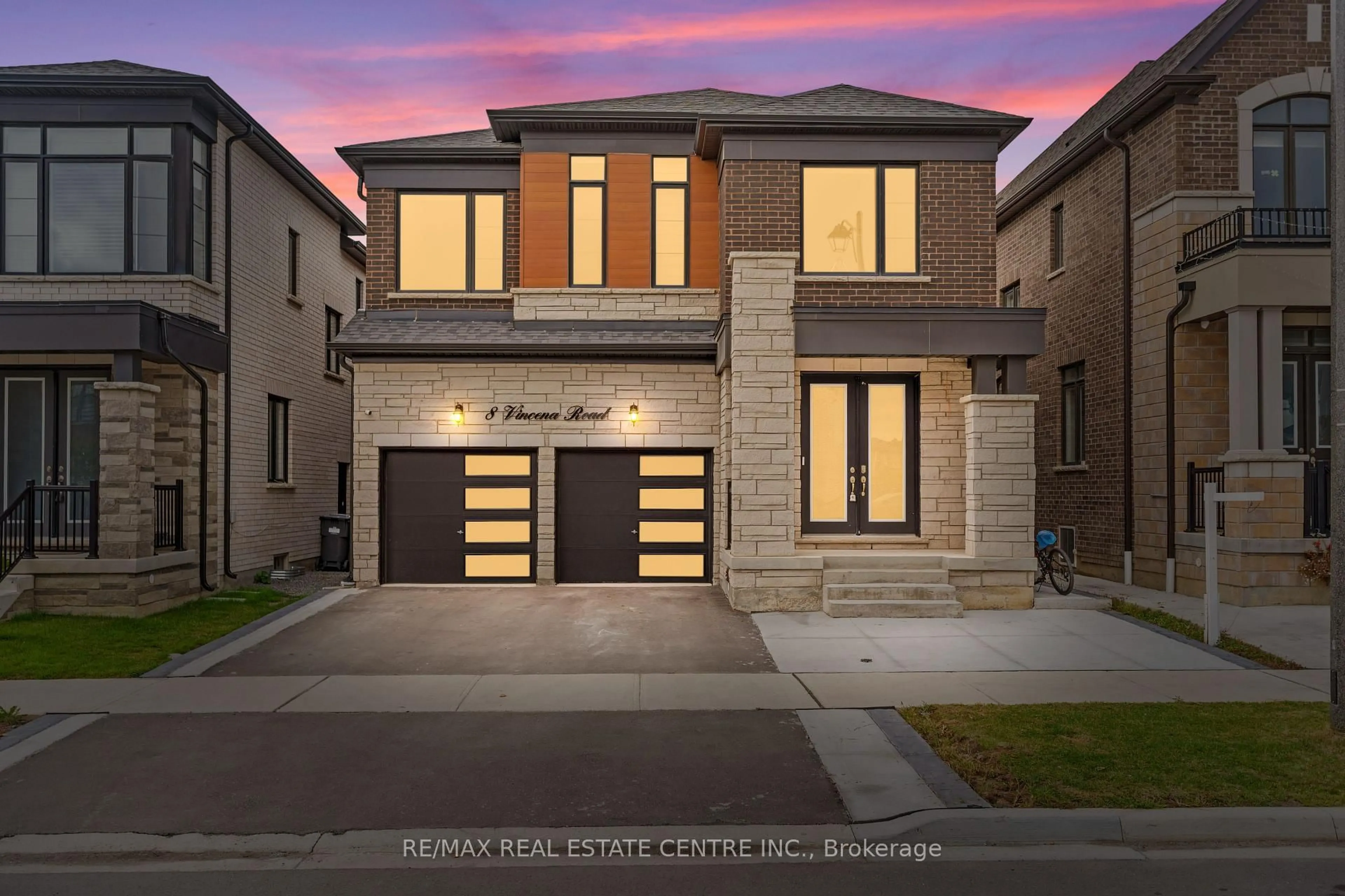 Home with brick exterior material, street for 8 Vincena Rd, Caledon Ontario L7C 4M5