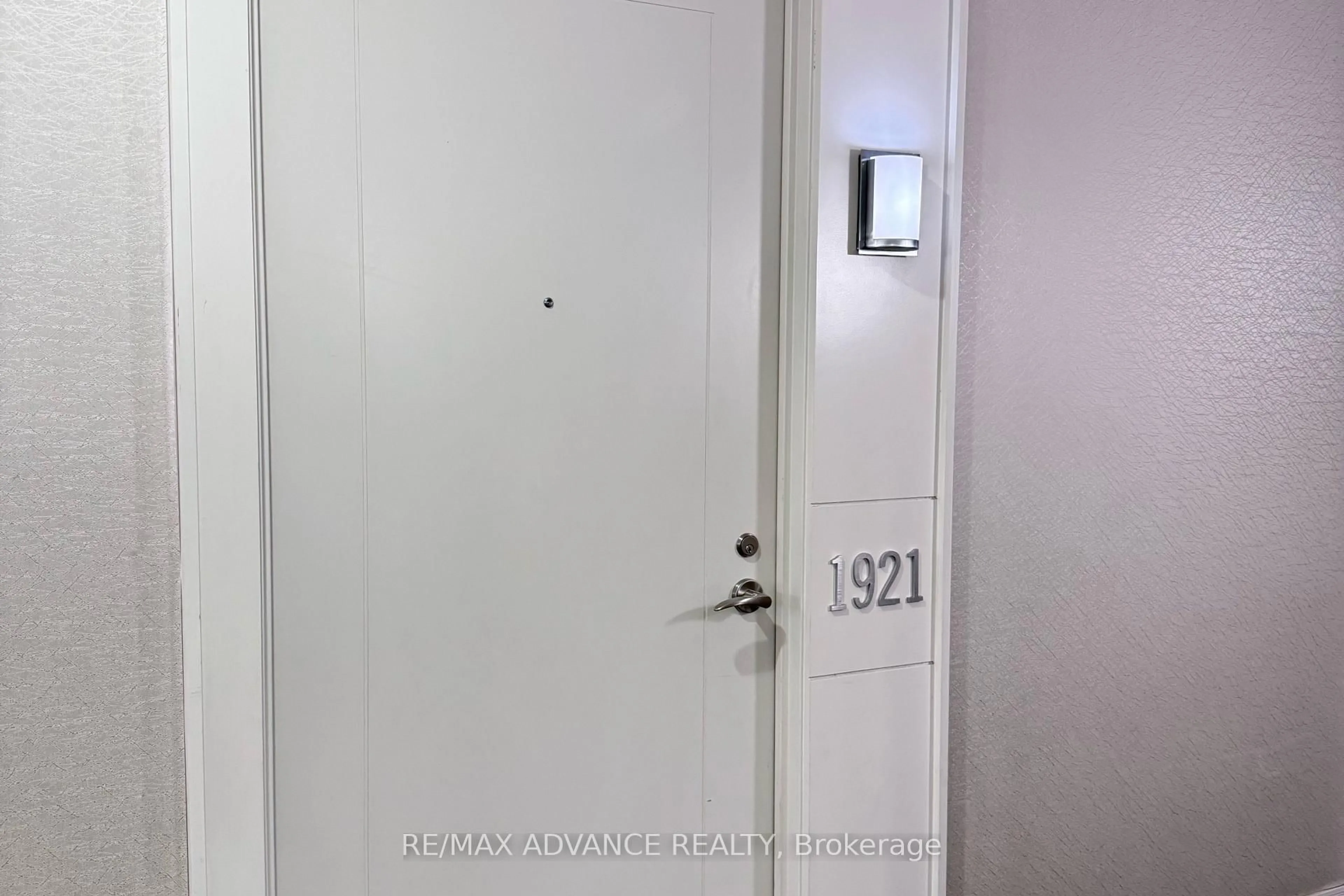 Unknown for 800 Lawrence Ave #1921, Toronto Ontario M6A 0B1