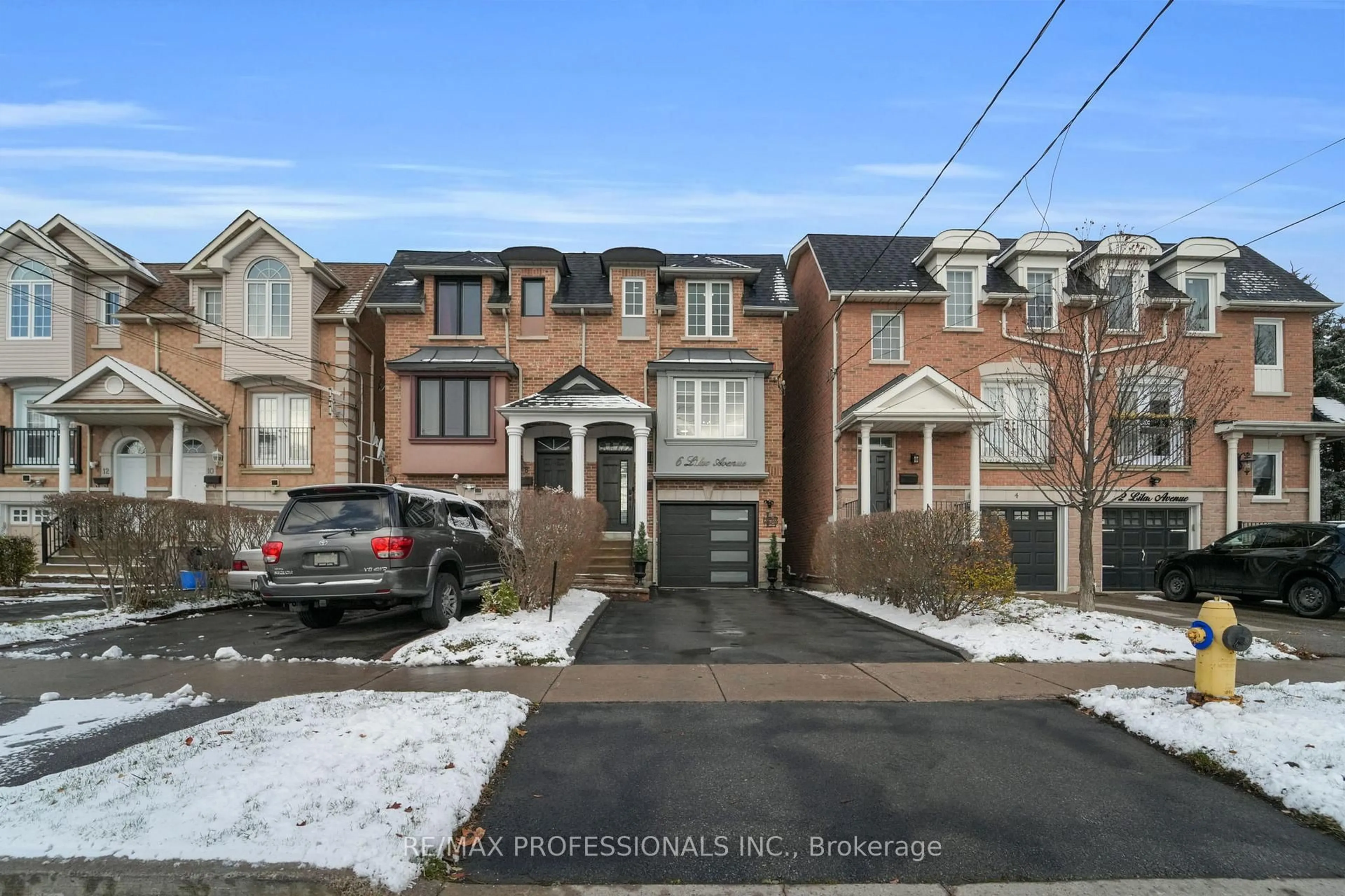 Home with brick exterior material, street for 6 Lilac Ave, Toronto Ontario M9M 1G3