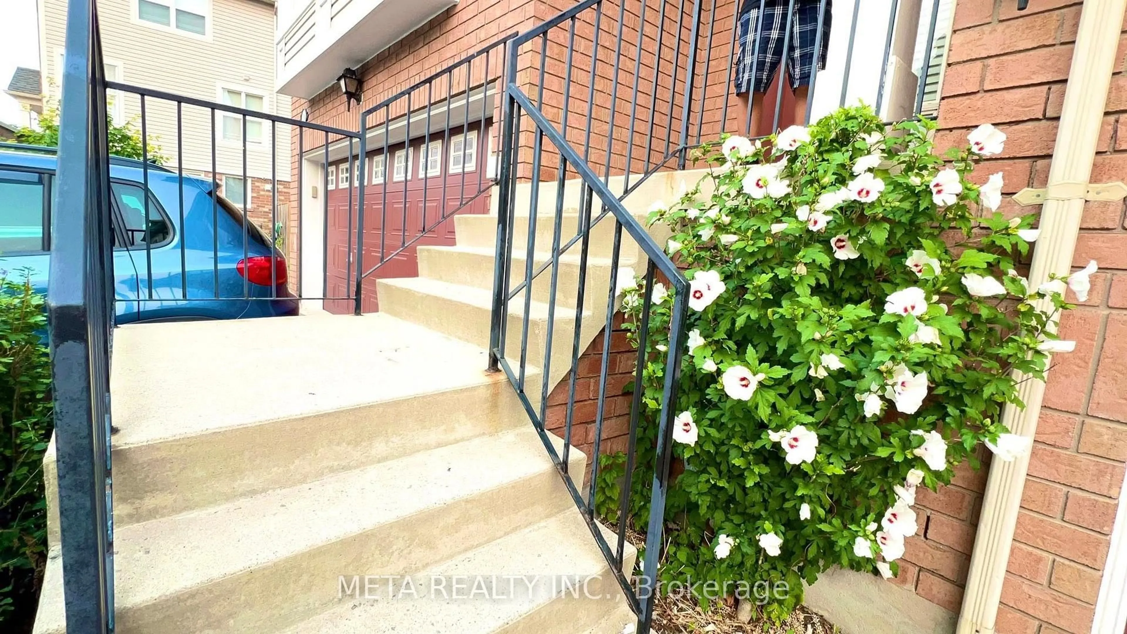 Stairs for 5980 Whitehorn Ave #156, Mississauga Ontario L5V 2Y2