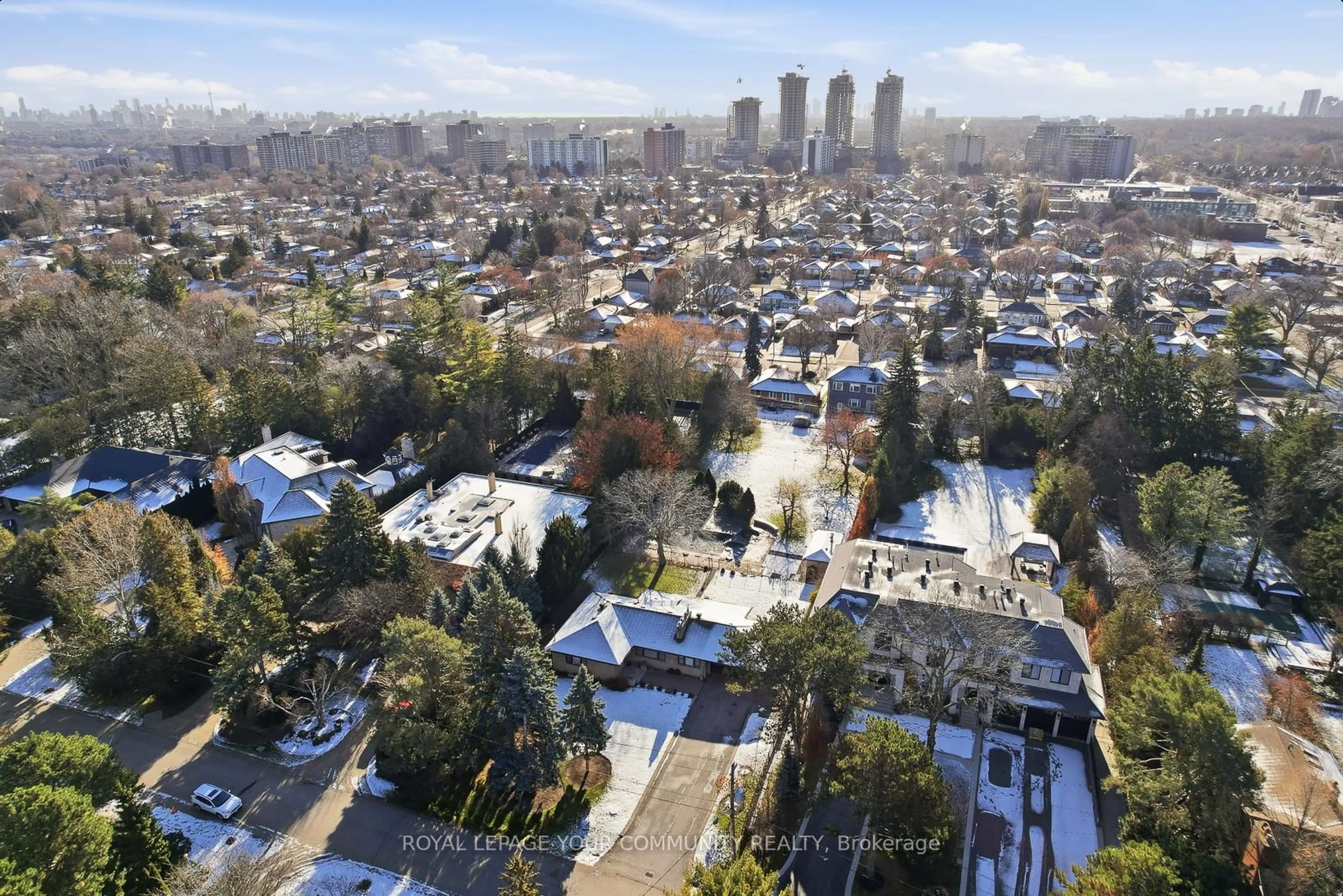 A pic from outside/outdoor area/front of a property/back of a property/a pic from drone, city buildings view from balcony for 9 Westmount Park Rd, Toronto Ontario M9P 1R4