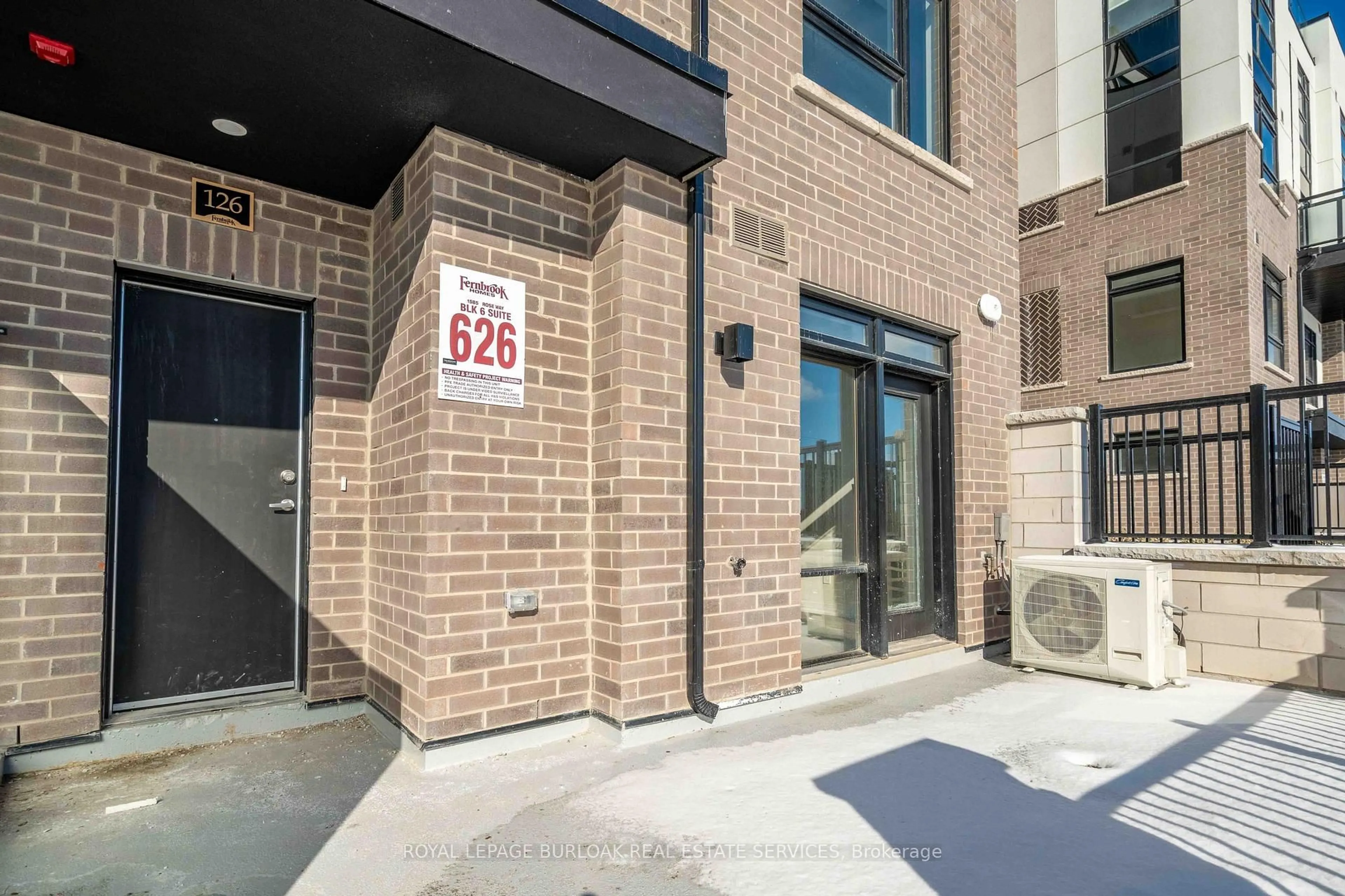 Unknown for 1585 Rose Way #126, Milton Ontario L9E 1N4