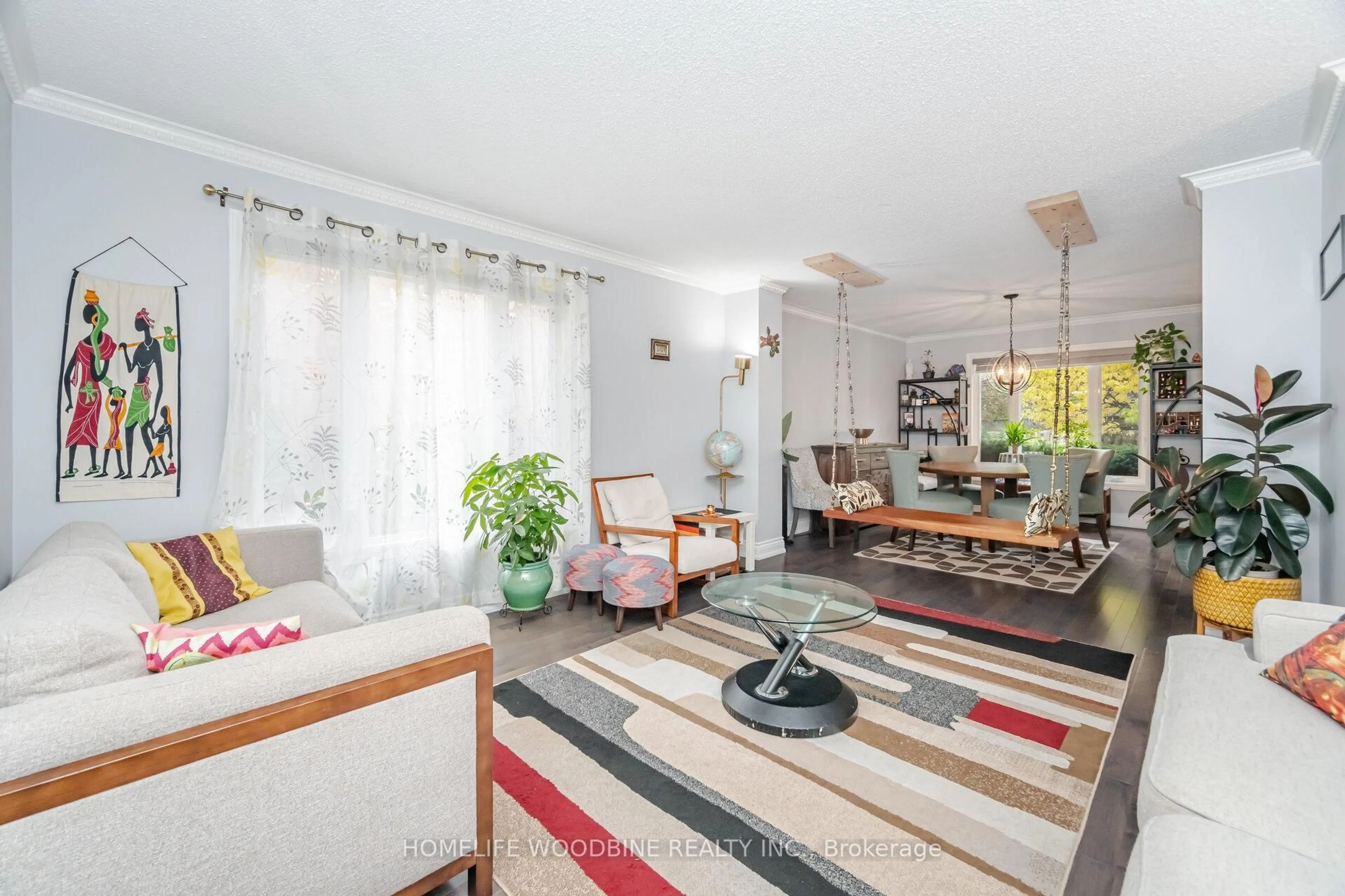 Living room with furniture, unknown for 2546 Burnford Tr, Mississauga Ontario L5M 5E3