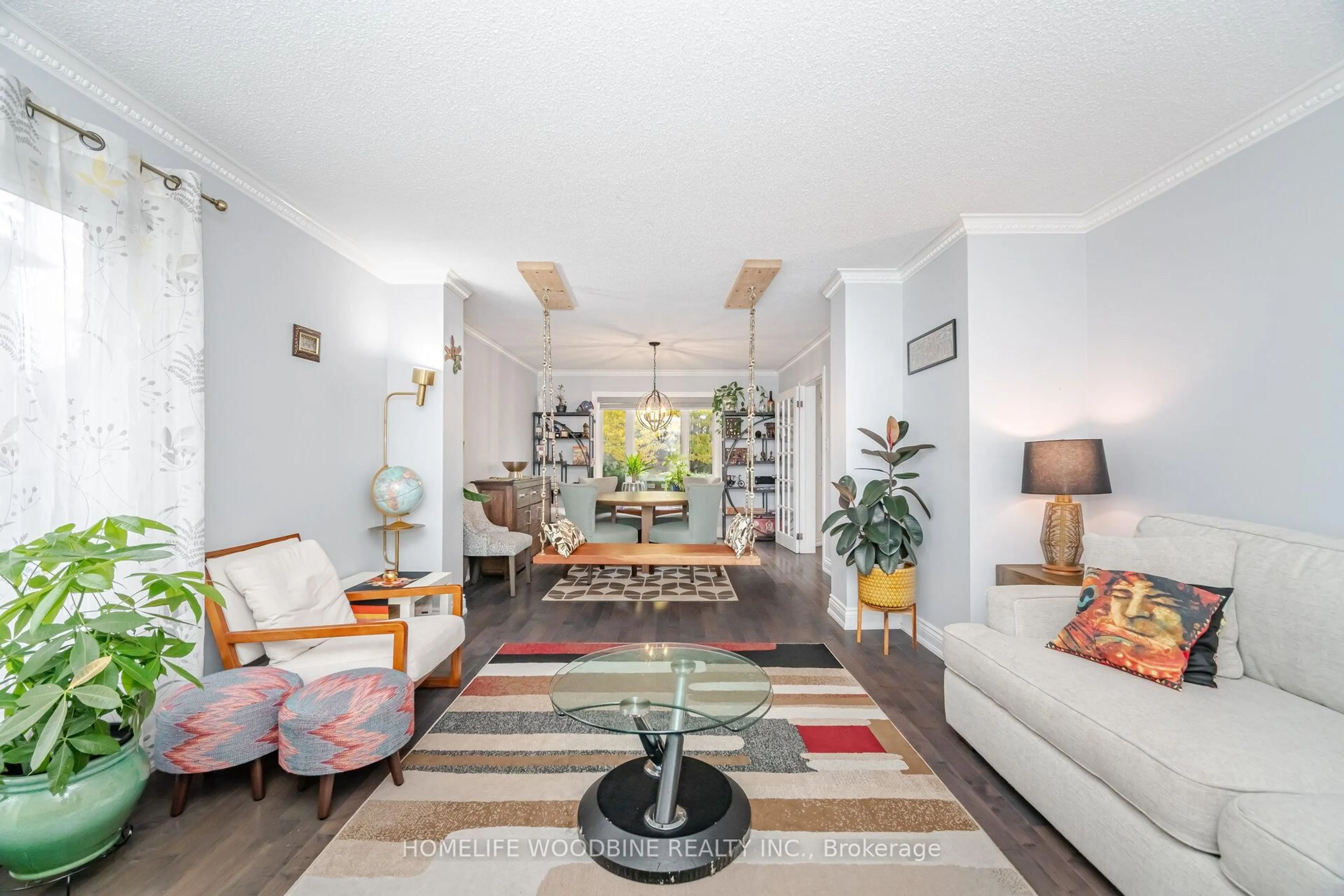 Living room with furniture, unknown for 2546 Burnford Tr, Mississauga Ontario L5M 5E3