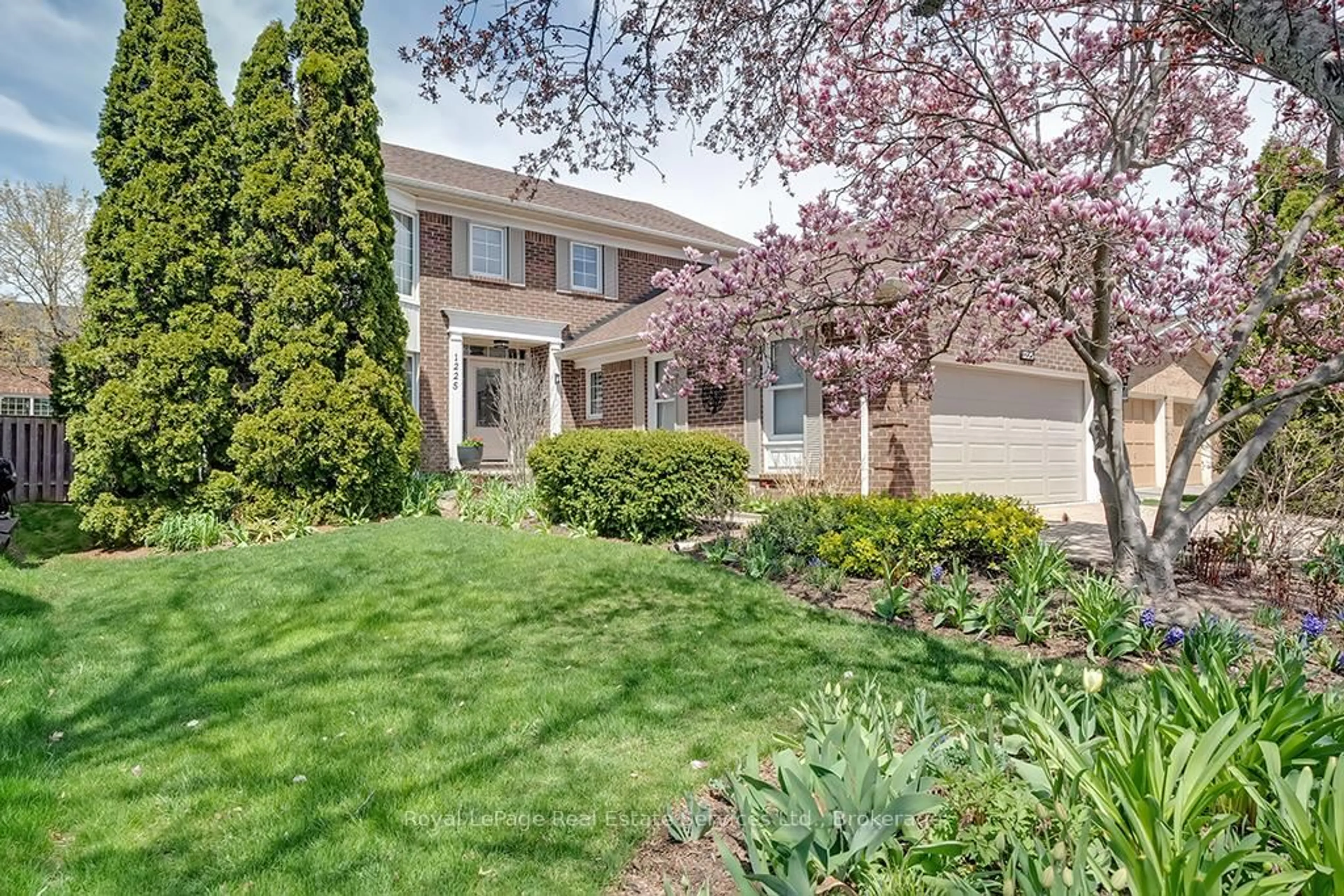 Unknown for 1225 Old Post Dr, Oakville Ontario L6M 1A5