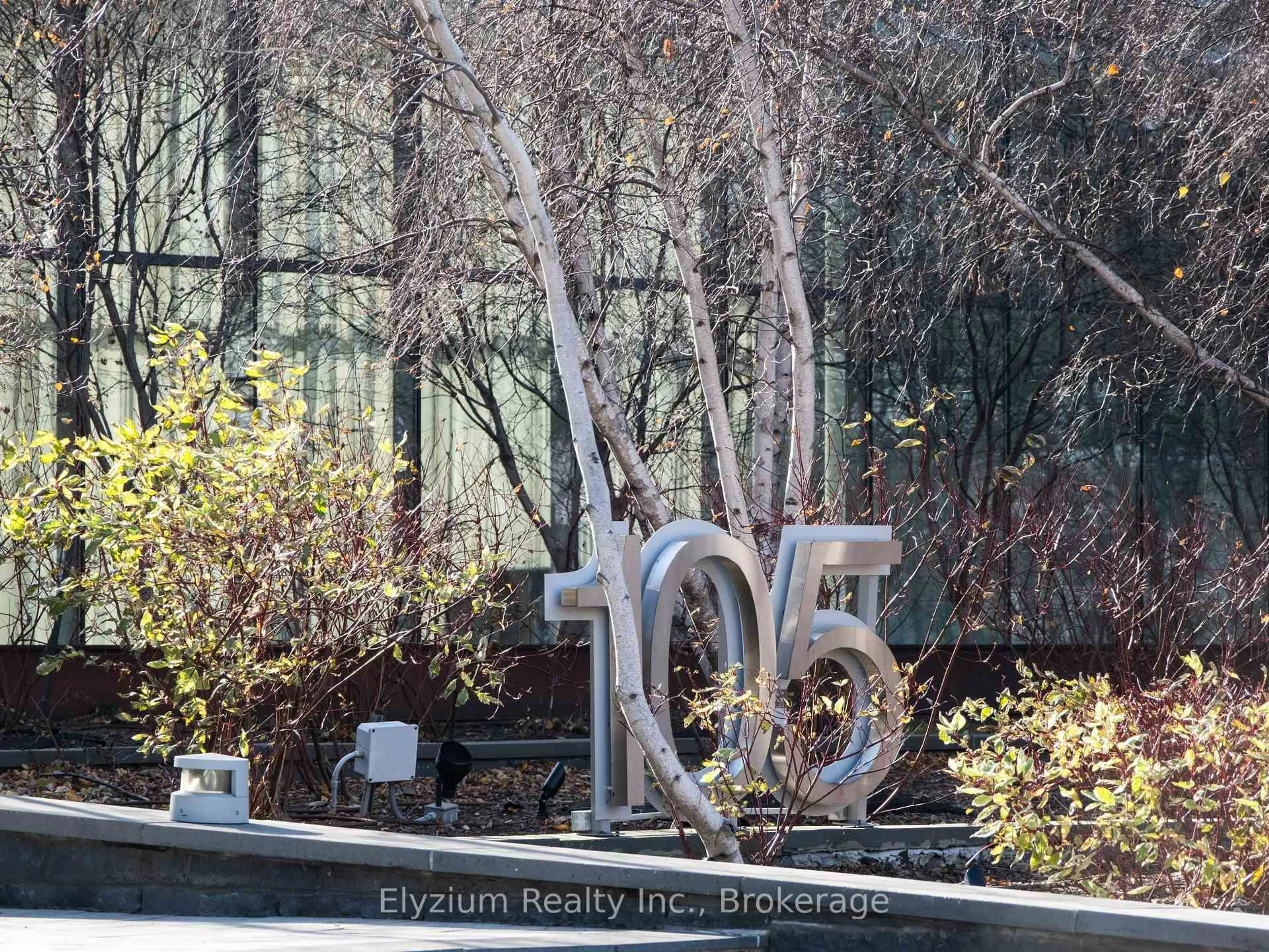 Unknown for 105 The Queensway Way #510, Toronto Ontario M6S 5B5