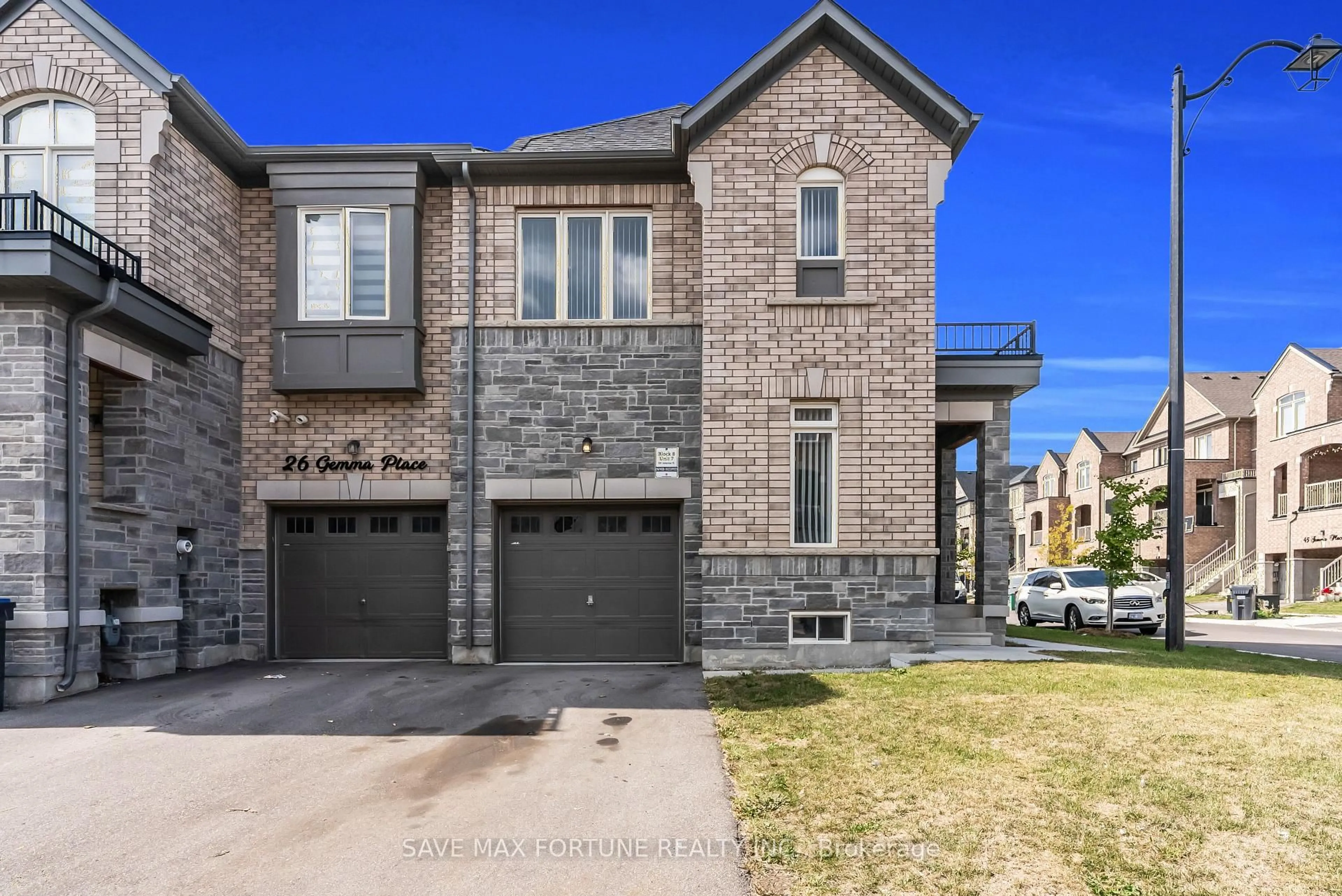 Home with brick exterior material, street for 28 Gemma Pl, Brampton Ontario L6Z 1X9
