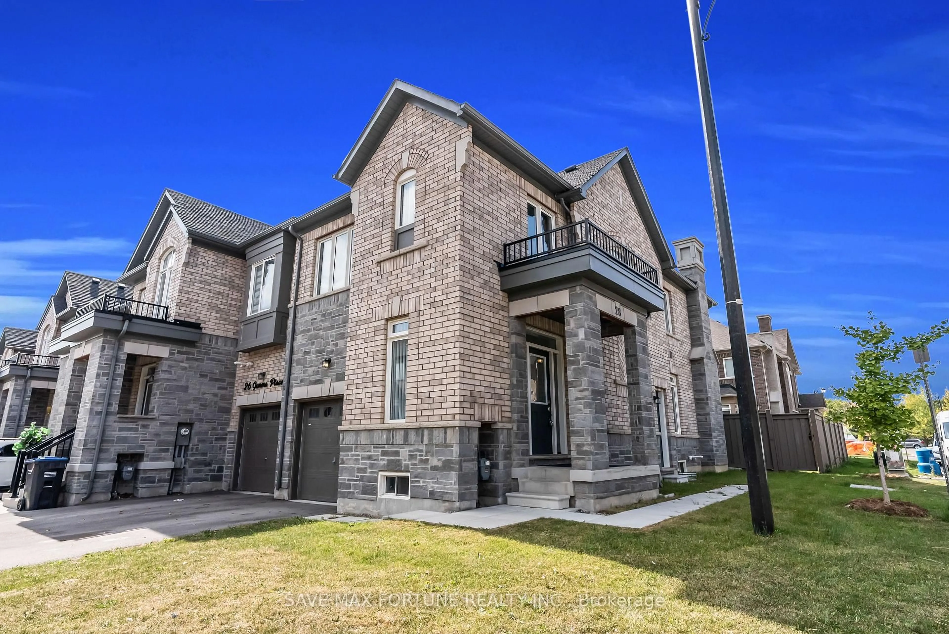 Home with brick exterior material, street for 28 Gemma Pl, Brampton Ontario L6Z 1X9