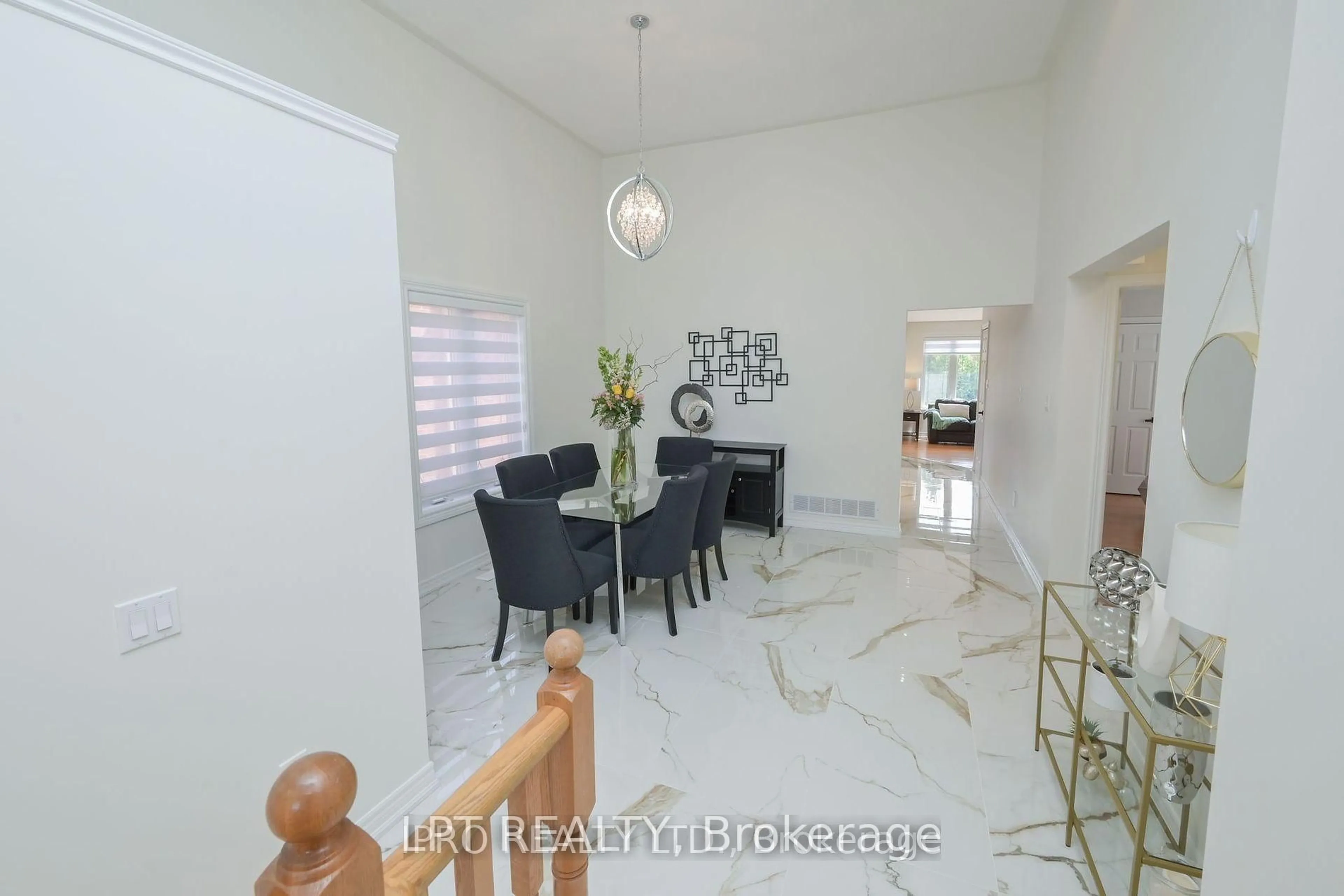 Dining room, unknown for 19 Terrastone Crt, Caledon Ontario L7E 2H1