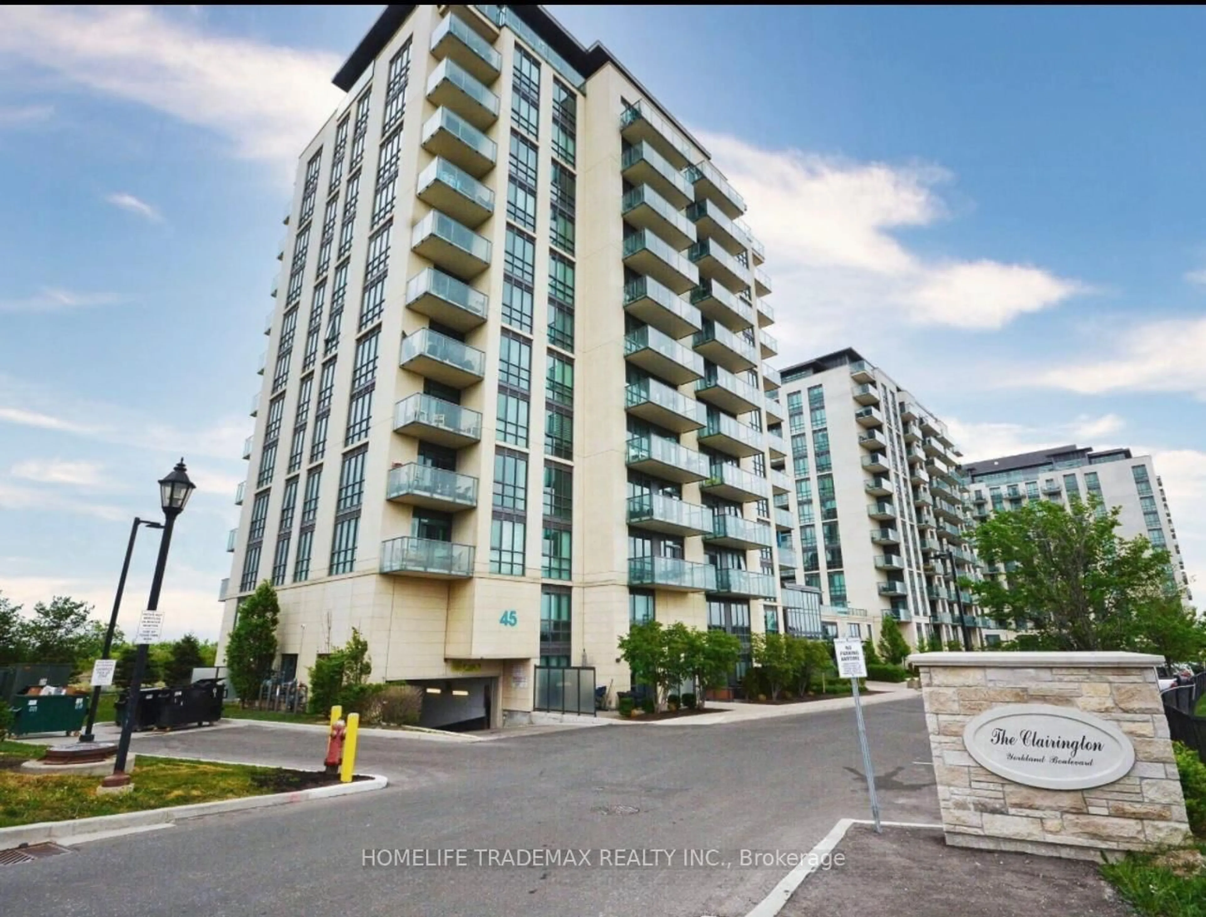 A pic from outside/outdoor area/front of a property/back of a property/a pic from drone, unknown for 65 Yorkdale Blvd #8, Brampton Ontario L6P 4M5