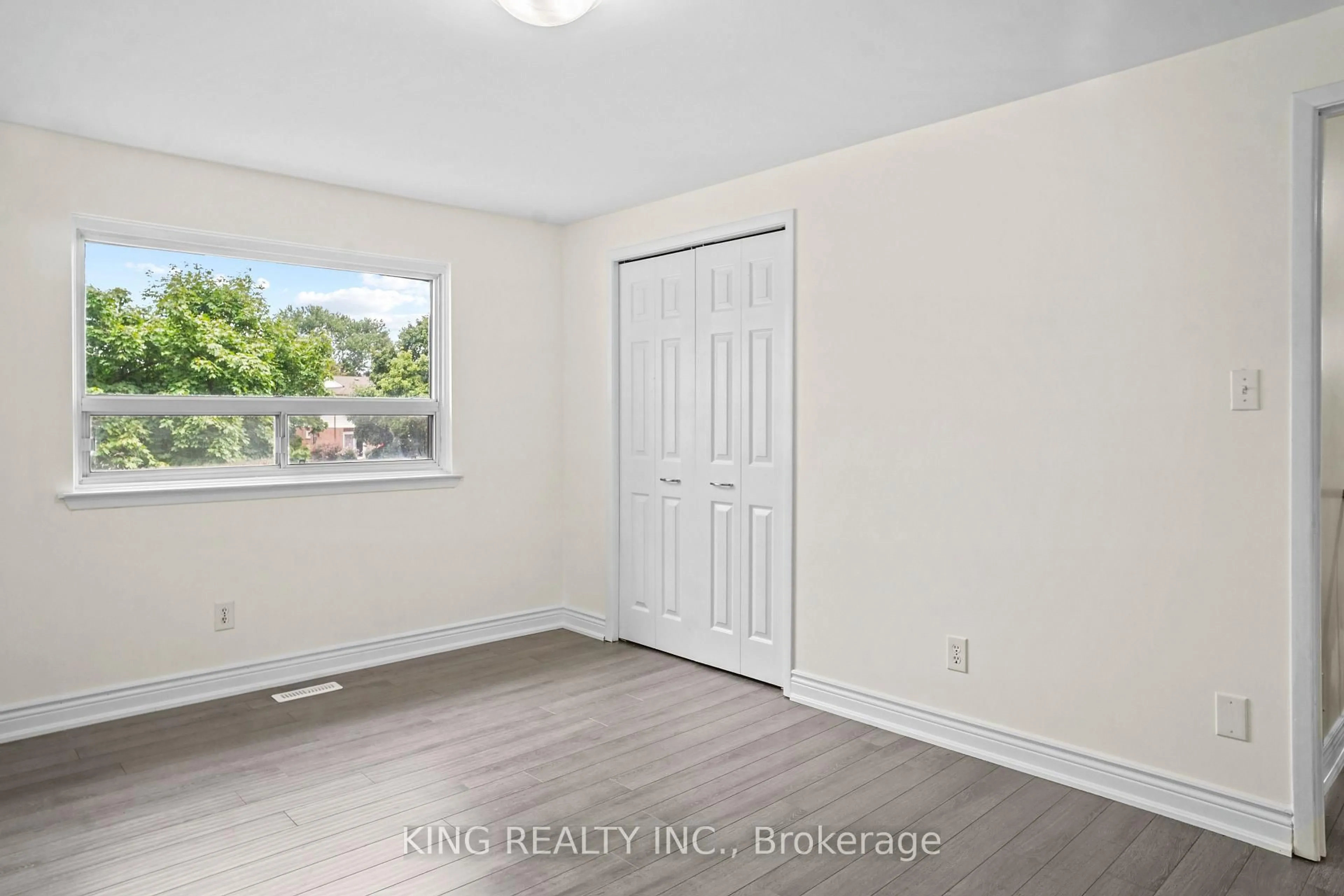 A pic of a room for 16 Wimbledon Crt, Brampton Ontario L6V 2S4