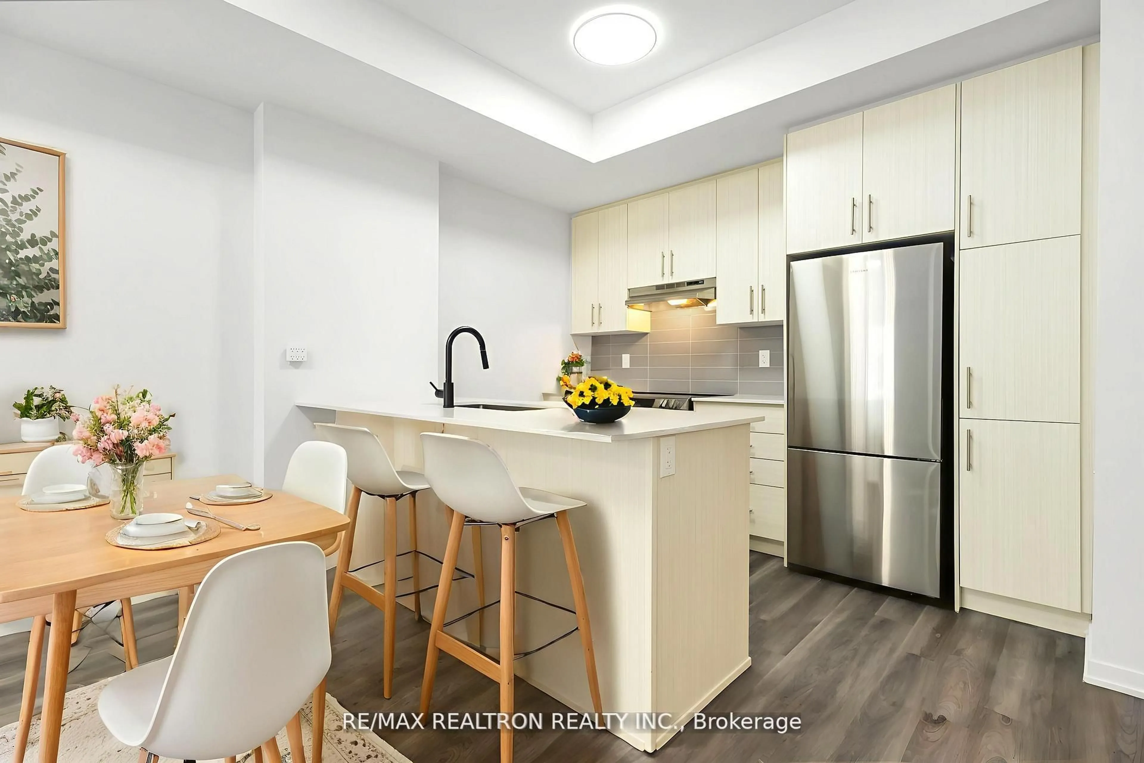 Standard kitchen, unknown for 20 William Jackson Way #89, Toronto Ontario M8X 2J3