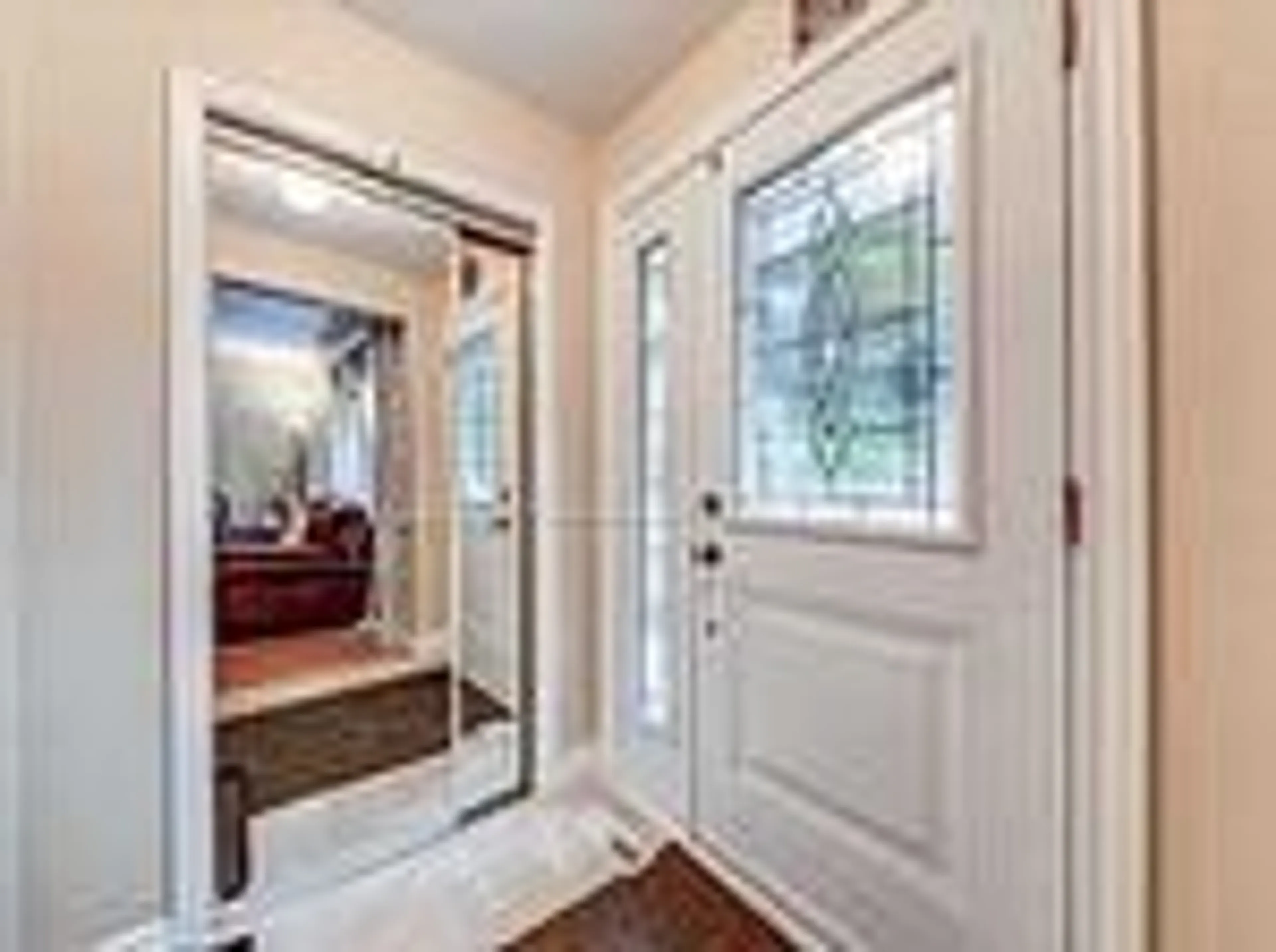 Indoor entryway for 1183 Forestwood Dr, Mississauga Ontario L5C 1H6