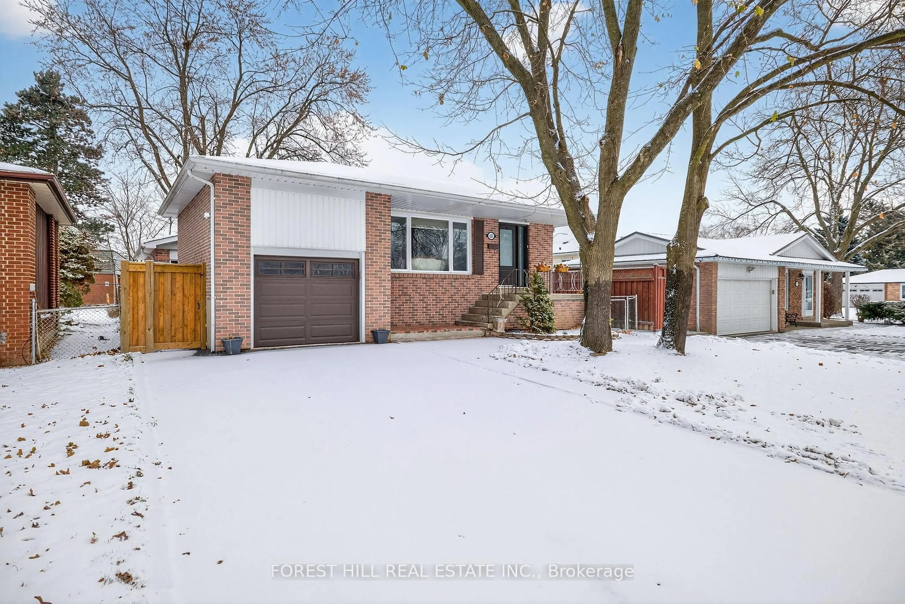 Home with brick exterior material, street for 163 Birchlawn Rd, Caledon Ontario L7E 3W3