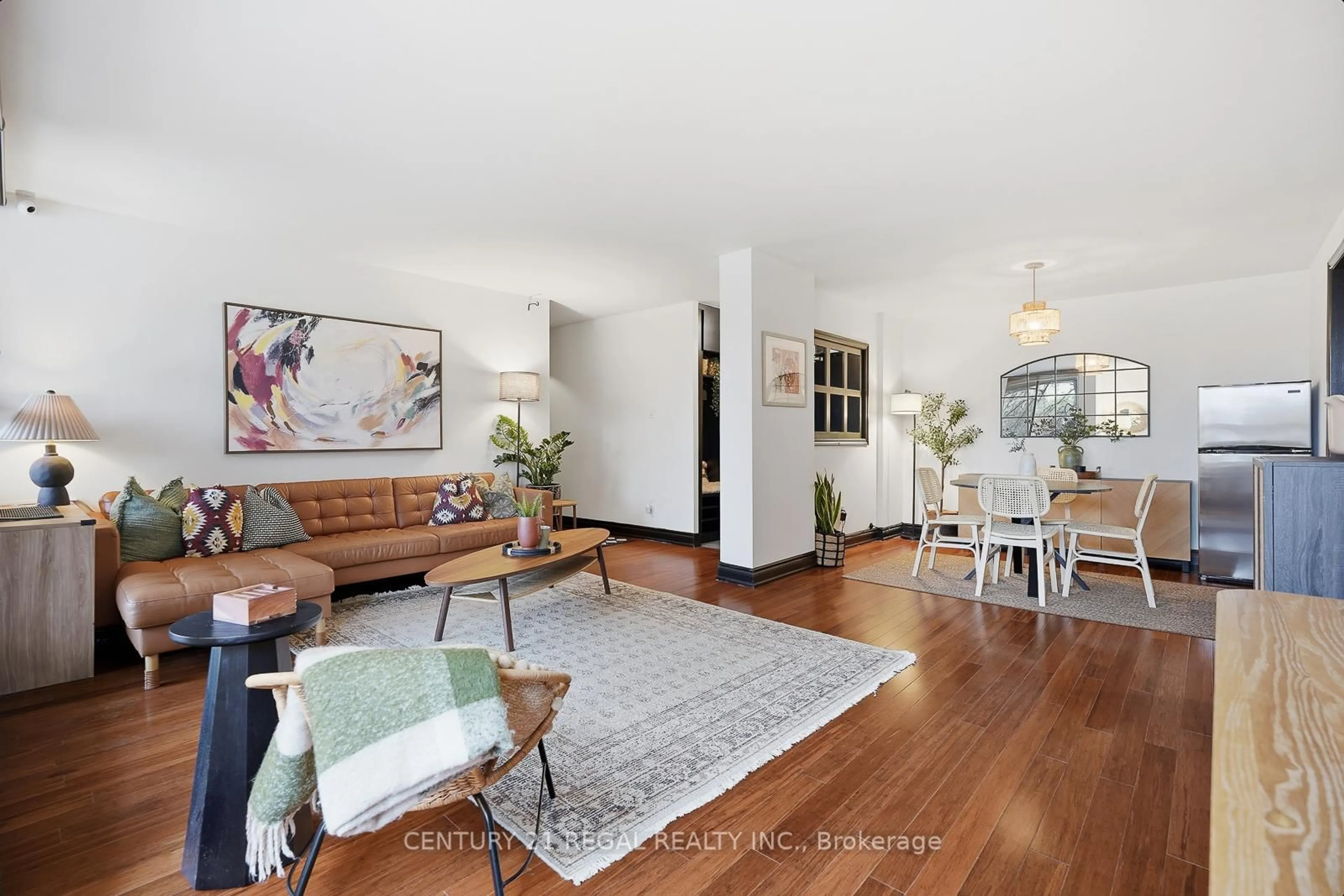 Living room with furniture, unknown for 50 Mississauga Valley Blvd #219, Mississauga Ontario L5A 3S2