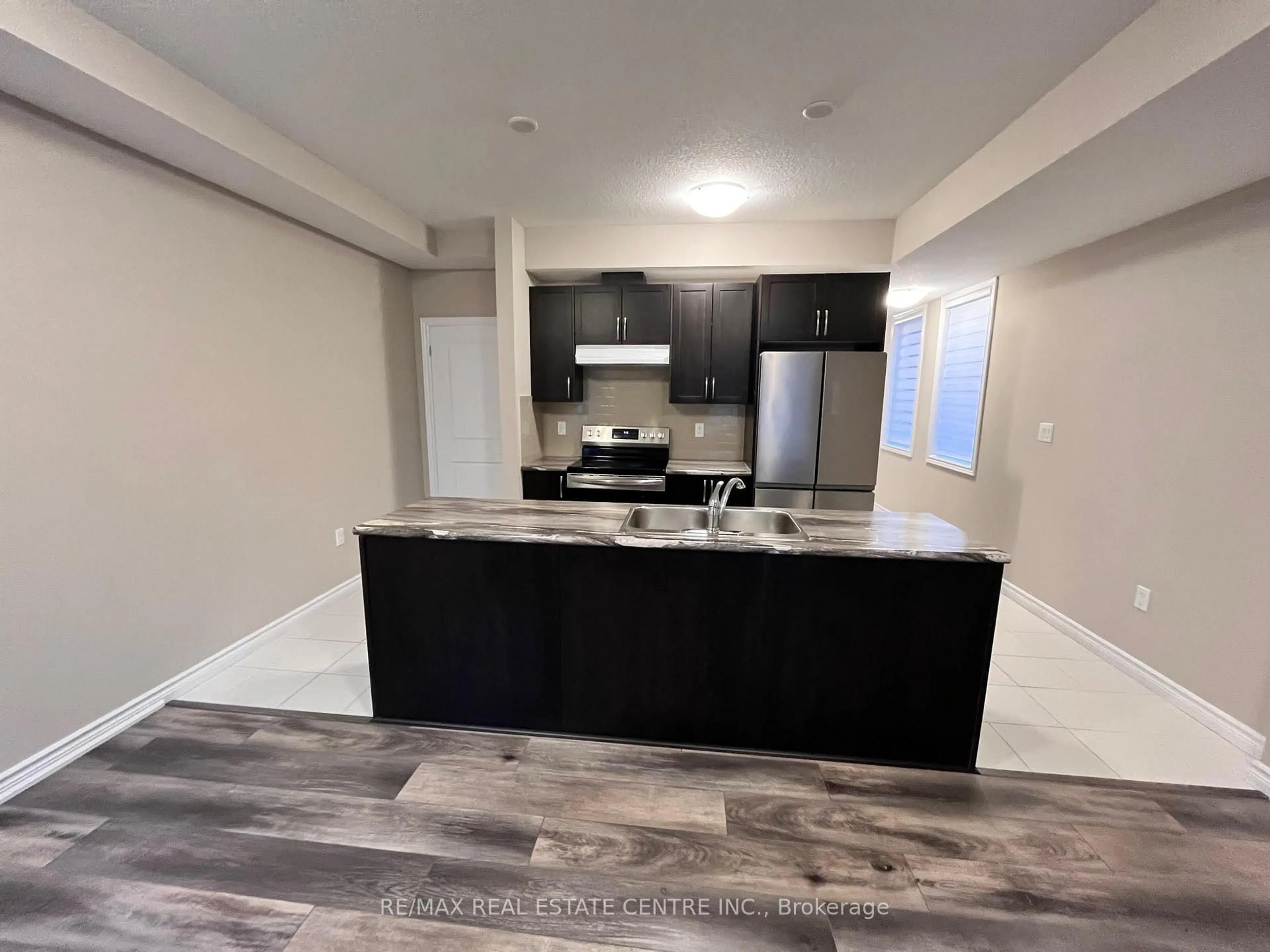 Open concept kitchen, unknown for 445 Ontario St #91, Milton Ontario L9T 9K4