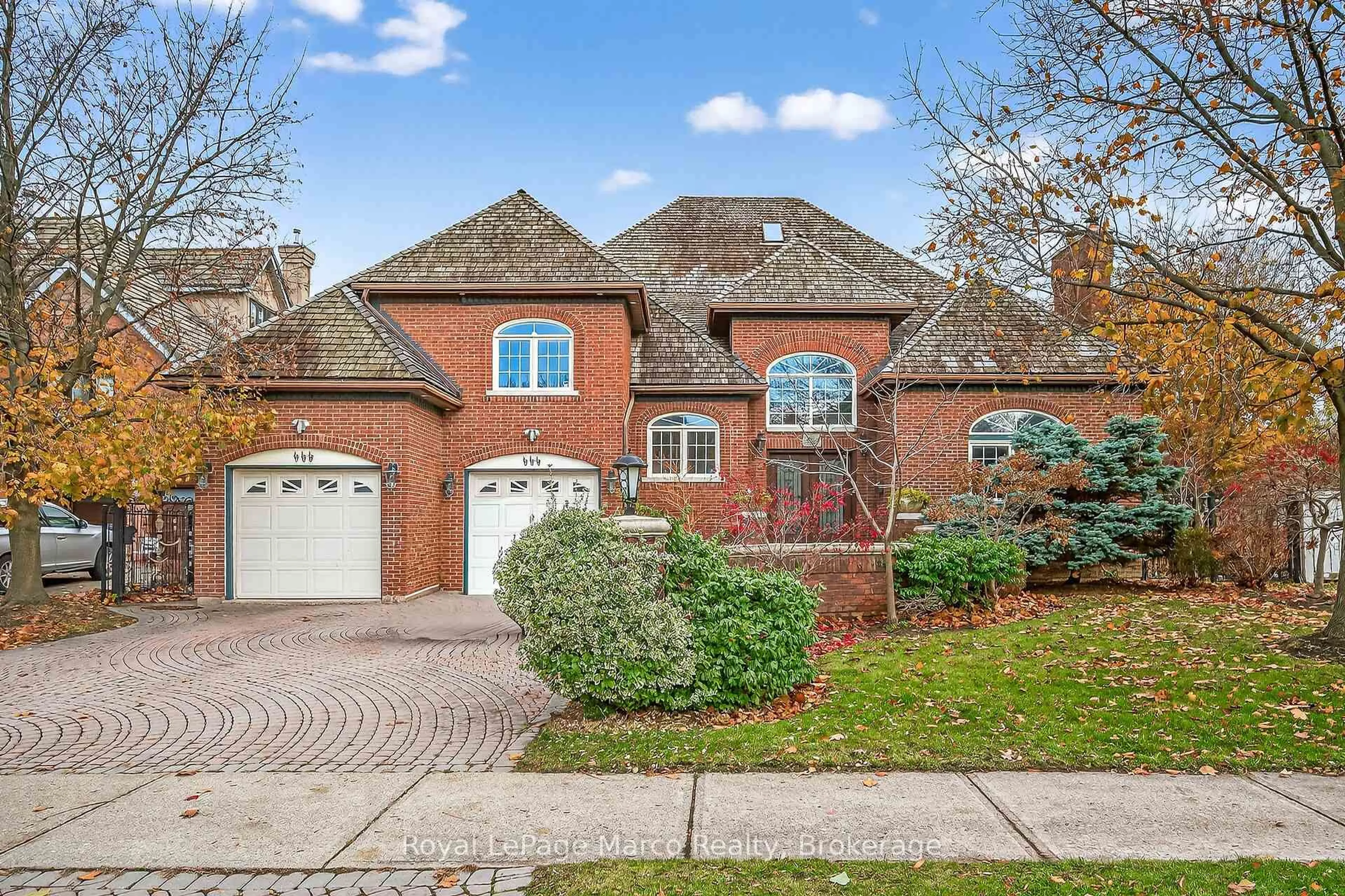 Home with brick exterior material, street for 5089 Forest Hill Dr, Mississauga Ontario L5M 5A2
