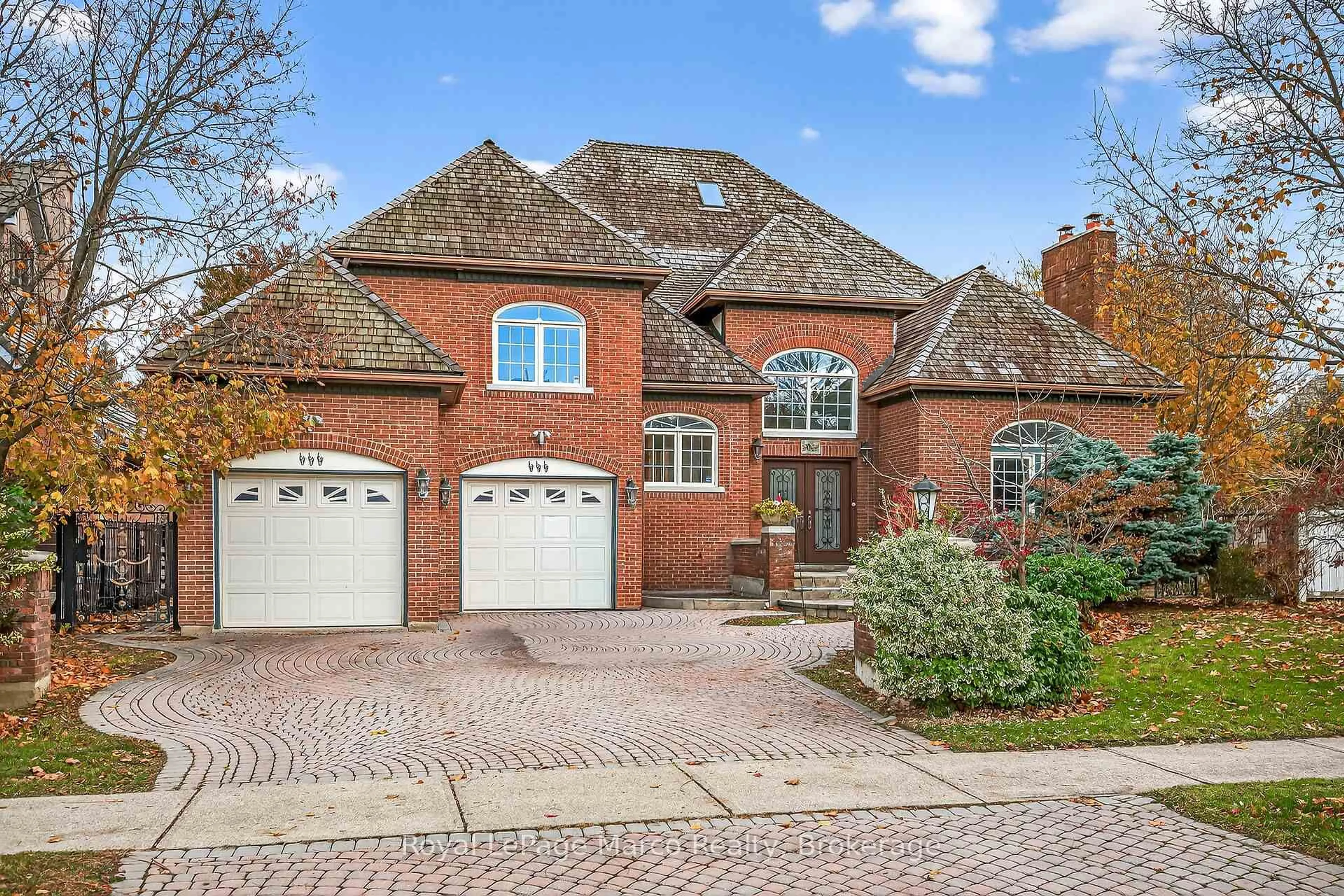 Home with brick exterior material, street for 5089 Forest Hill Dr, Mississauga Ontario L5M 5A2