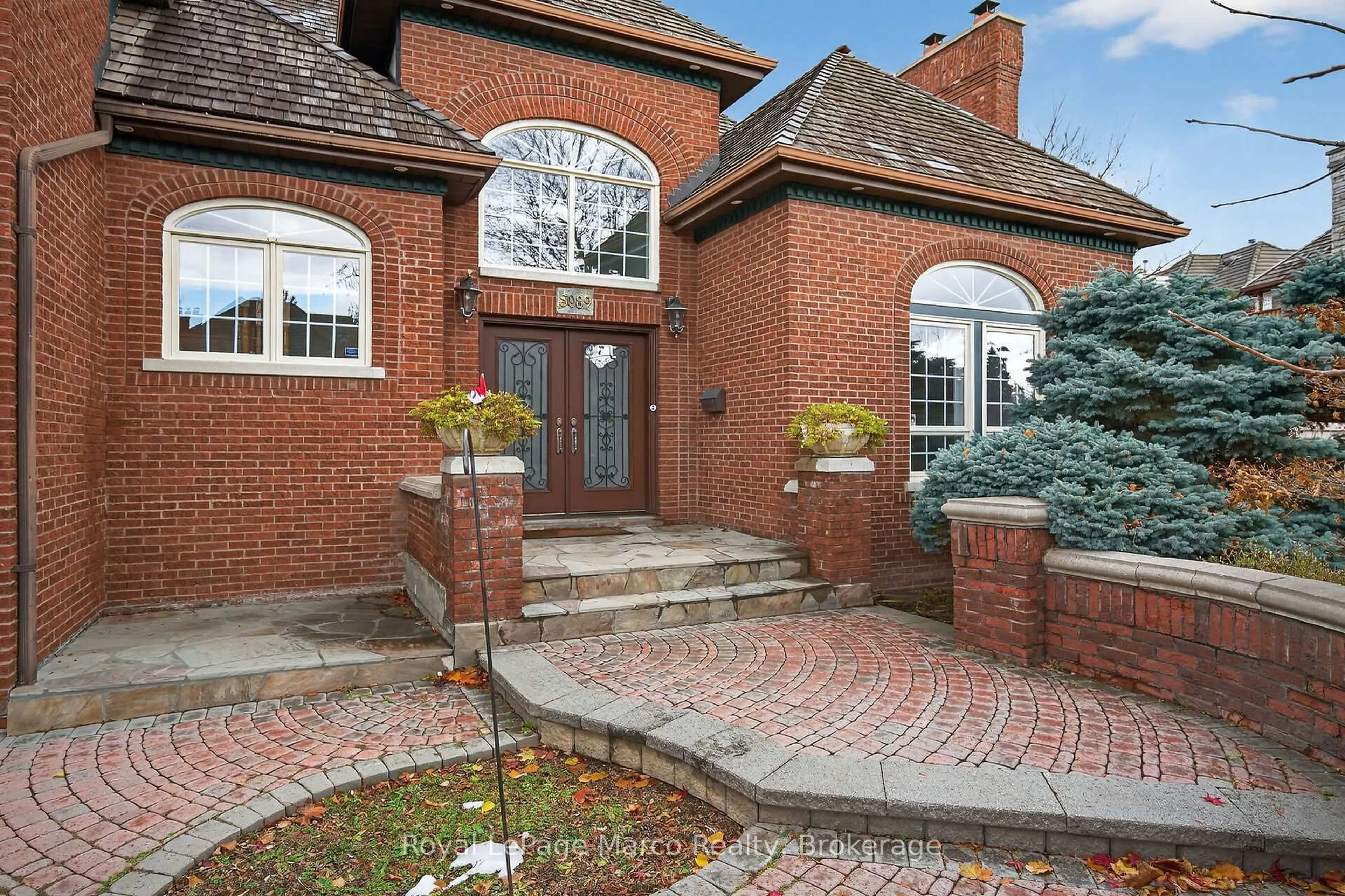 Home with brick exterior material, street for 5089 Forest Hill Dr, Mississauga Ontario L5M 5A2