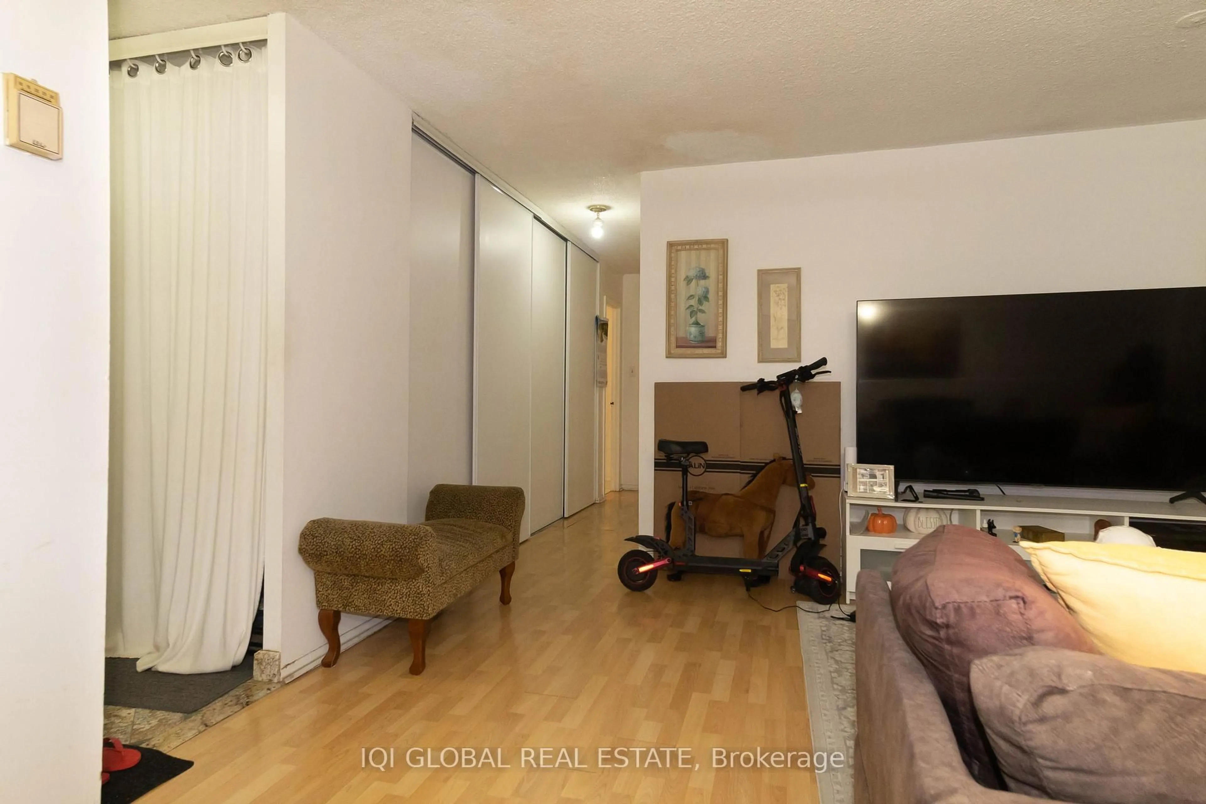 A pic of a room for 50 Lotherton Ptwy #1115, Toronto Ontario M6B 2G8