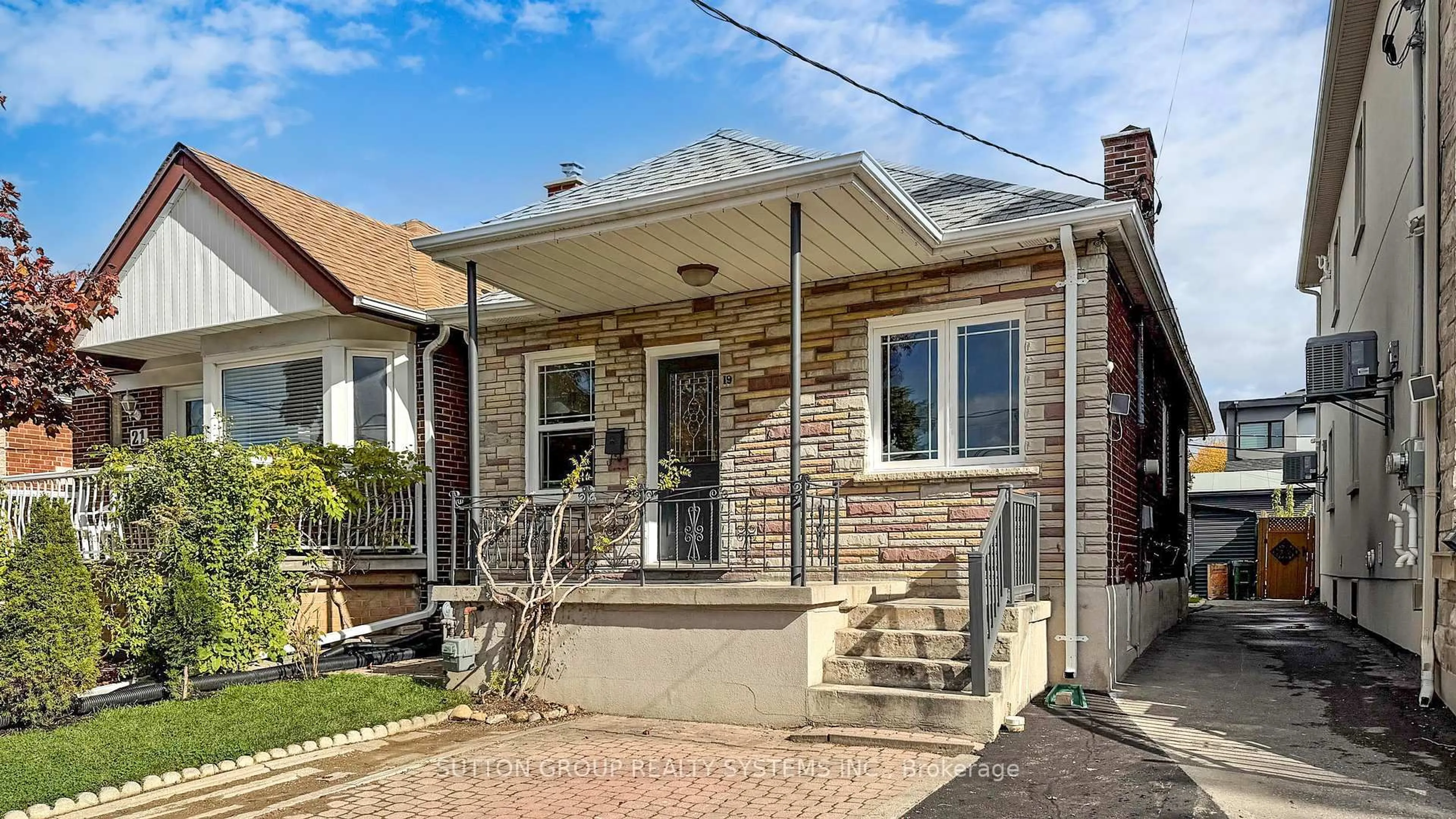 Home with brick exterior material, street for 19 Montcalm Ave, Toronto Ontario M6E 4N5