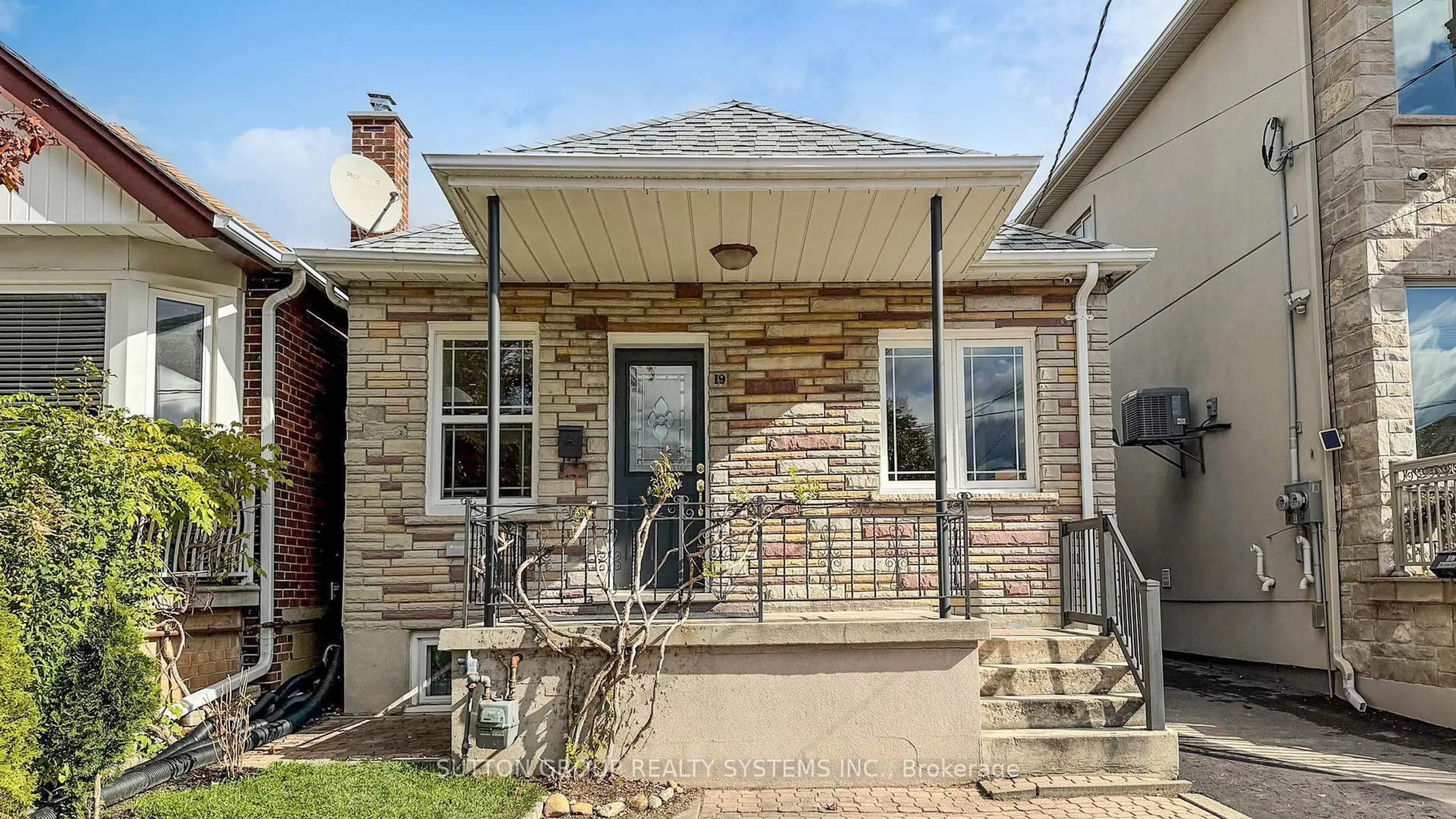 Home with brick exterior material, street for 19 Montcalm Ave, Toronto Ontario M6E 4N5