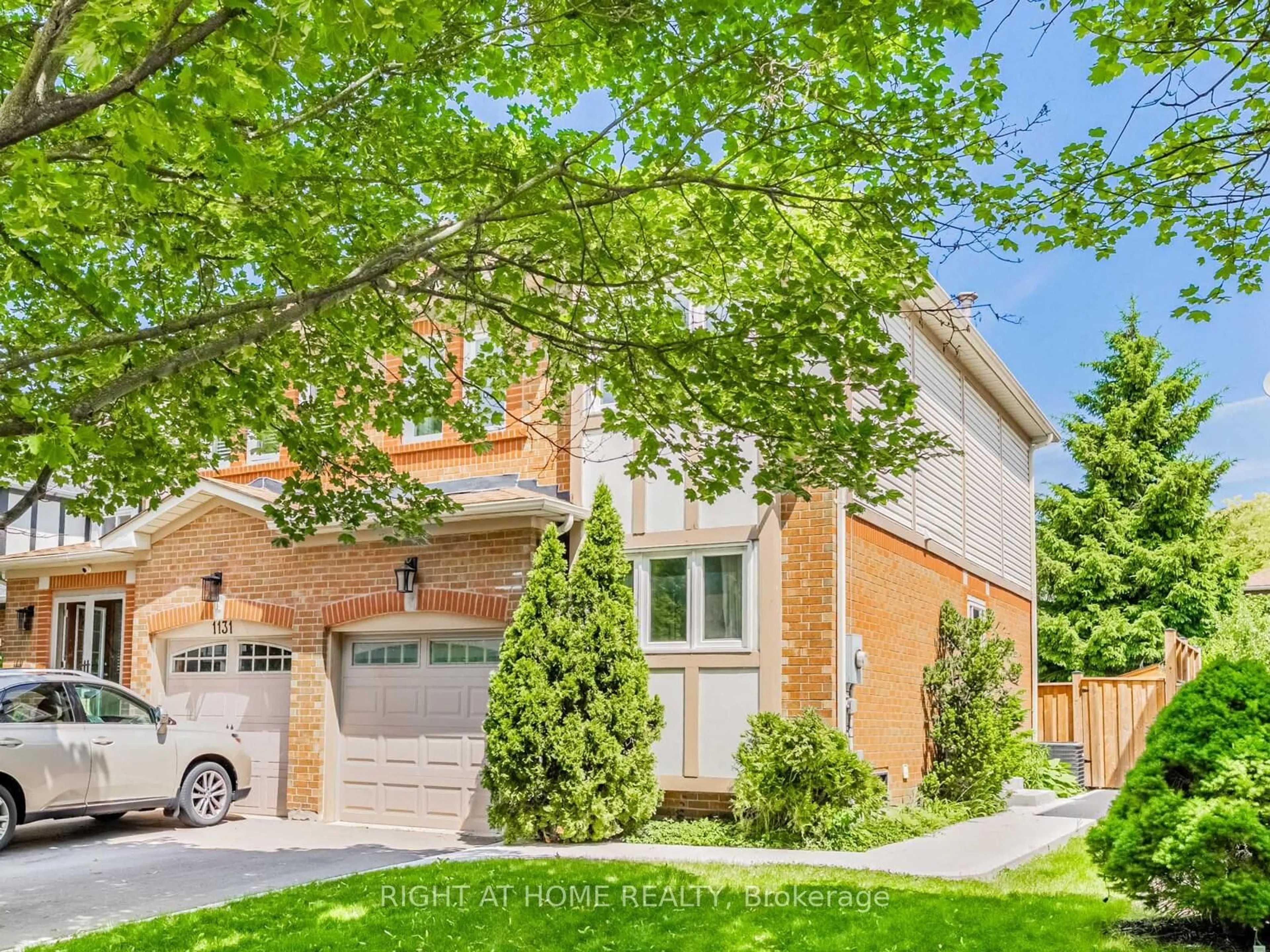 Home with brick exterior material, street for 1129 Beechnut Rd, Oakville Ontario L6J 7P2