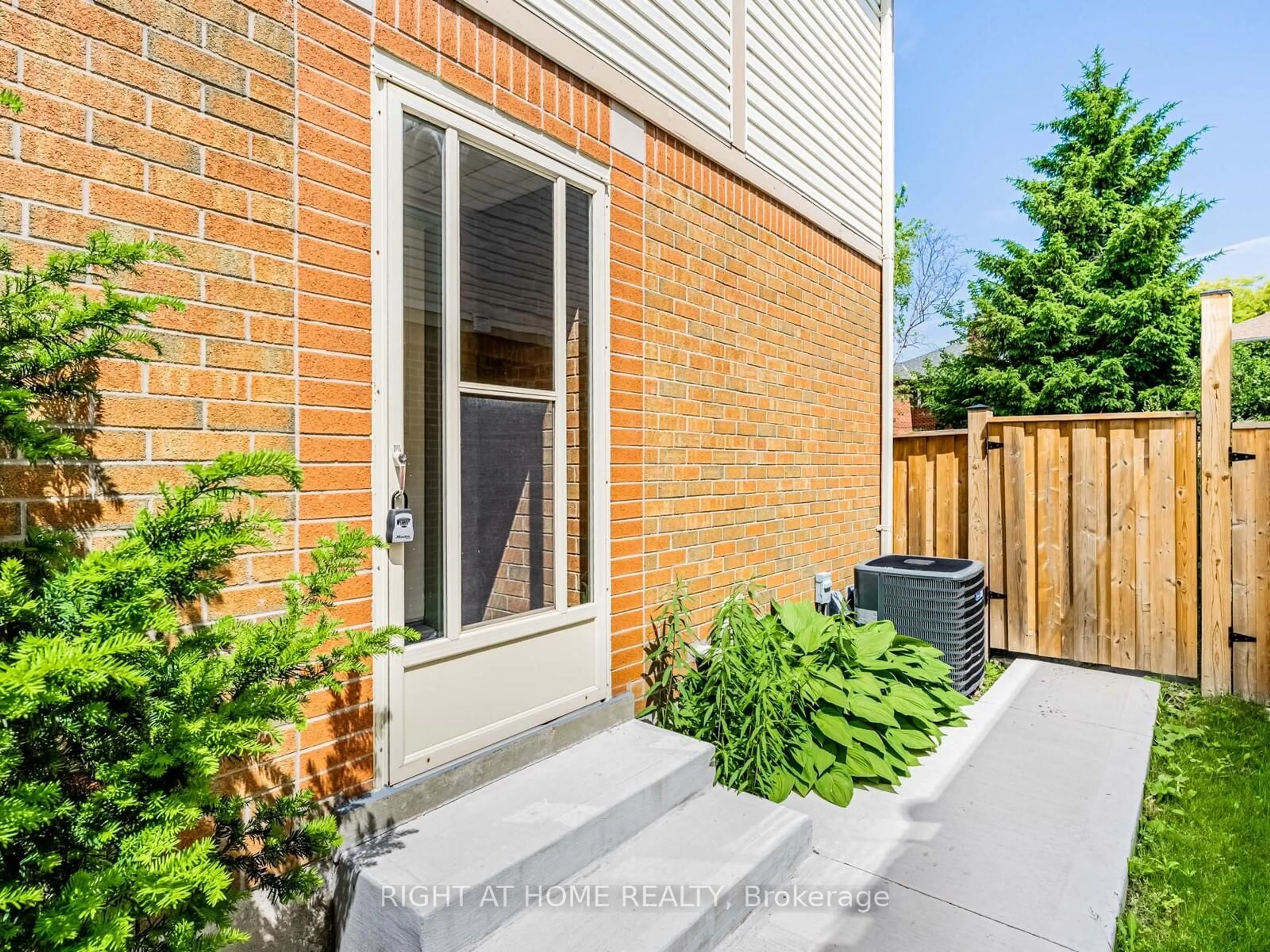Home with brick exterior material, street for 1129 Beechnut Rd, Oakville Ontario L6J 7P2