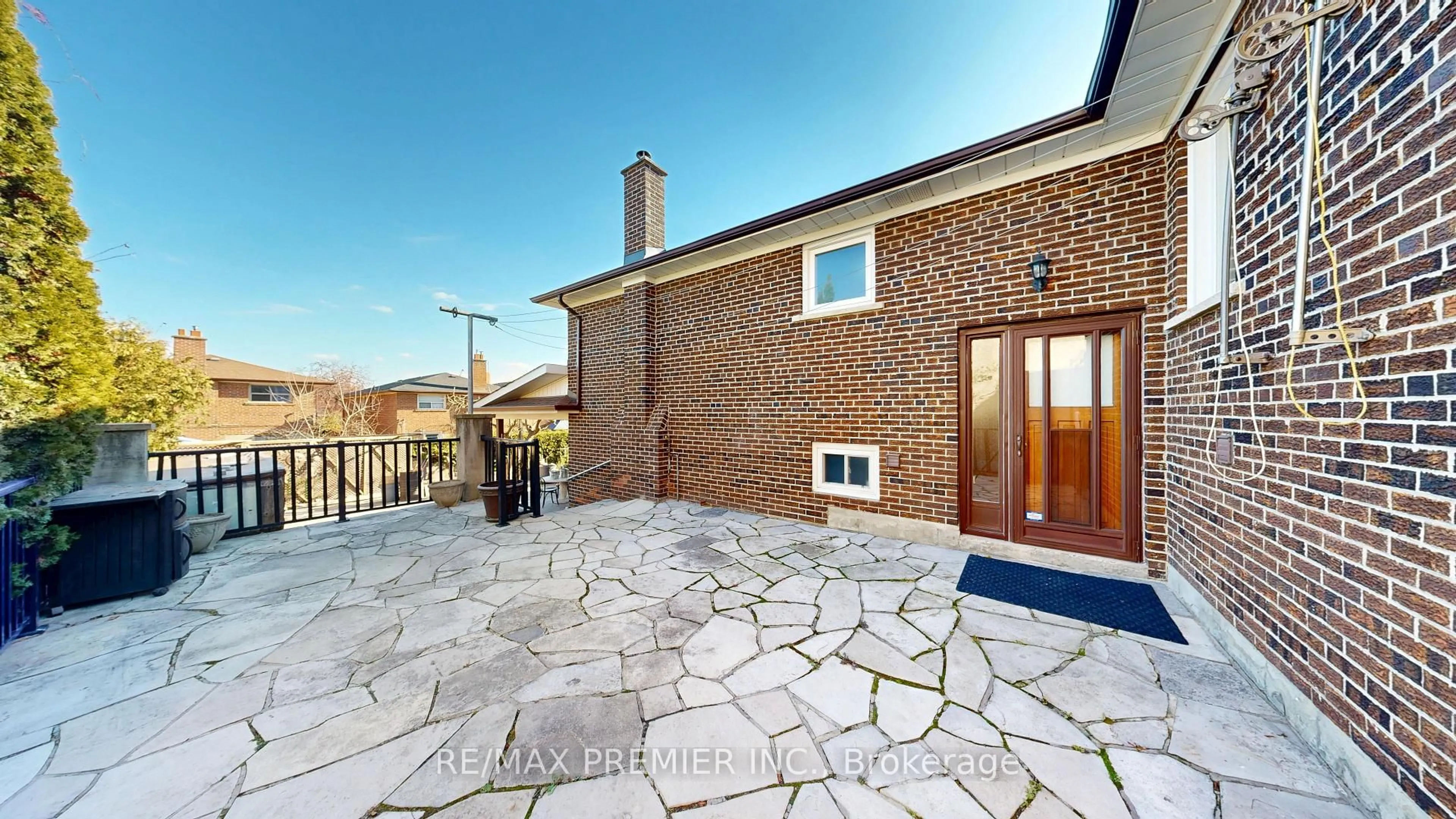 Unknown for 87 Aviemore Dr, Toronto Ontario M9L 2L9