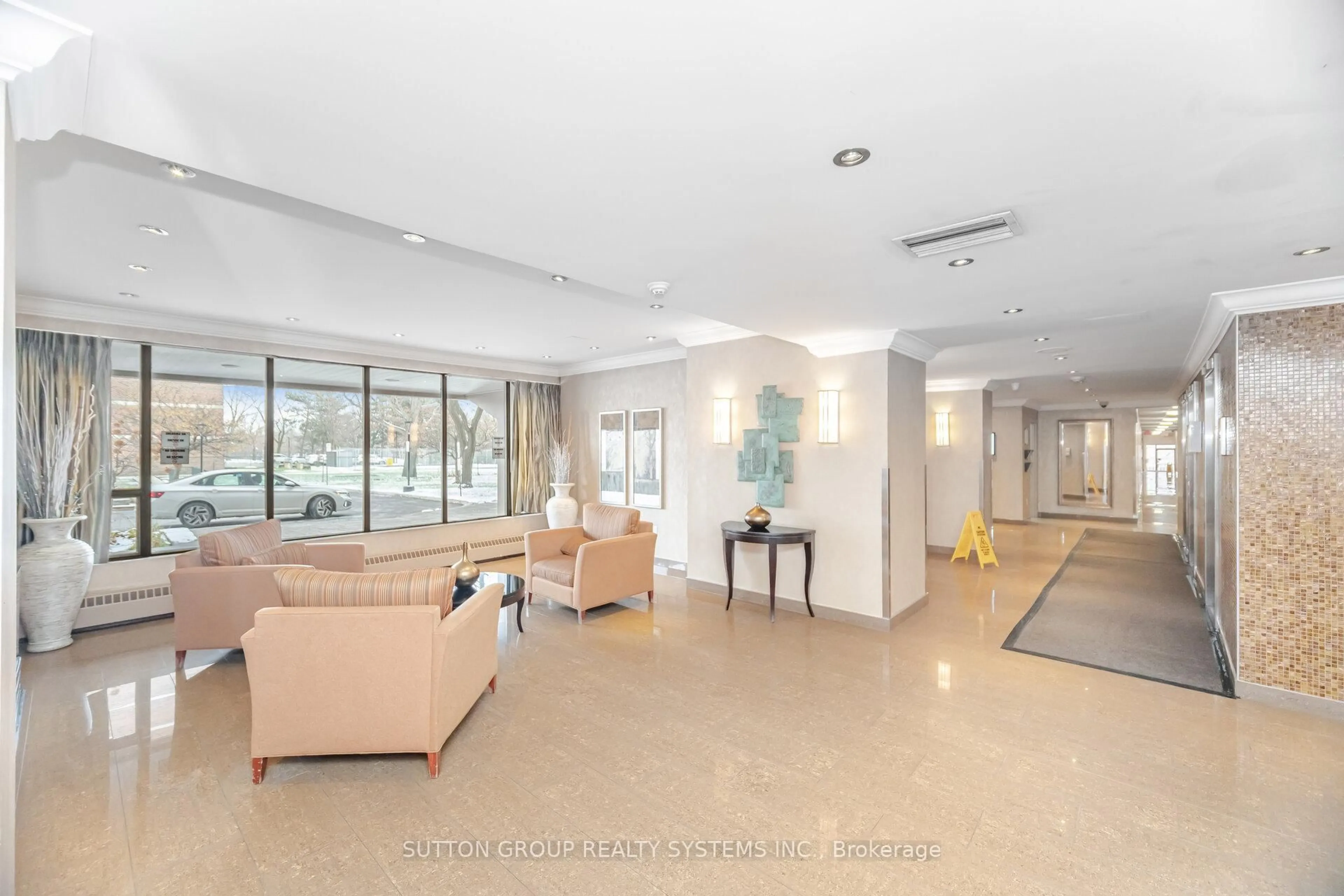Lobby for 3170 Kirwin Ave #1407, Mississauga Ontario L5A 3R1