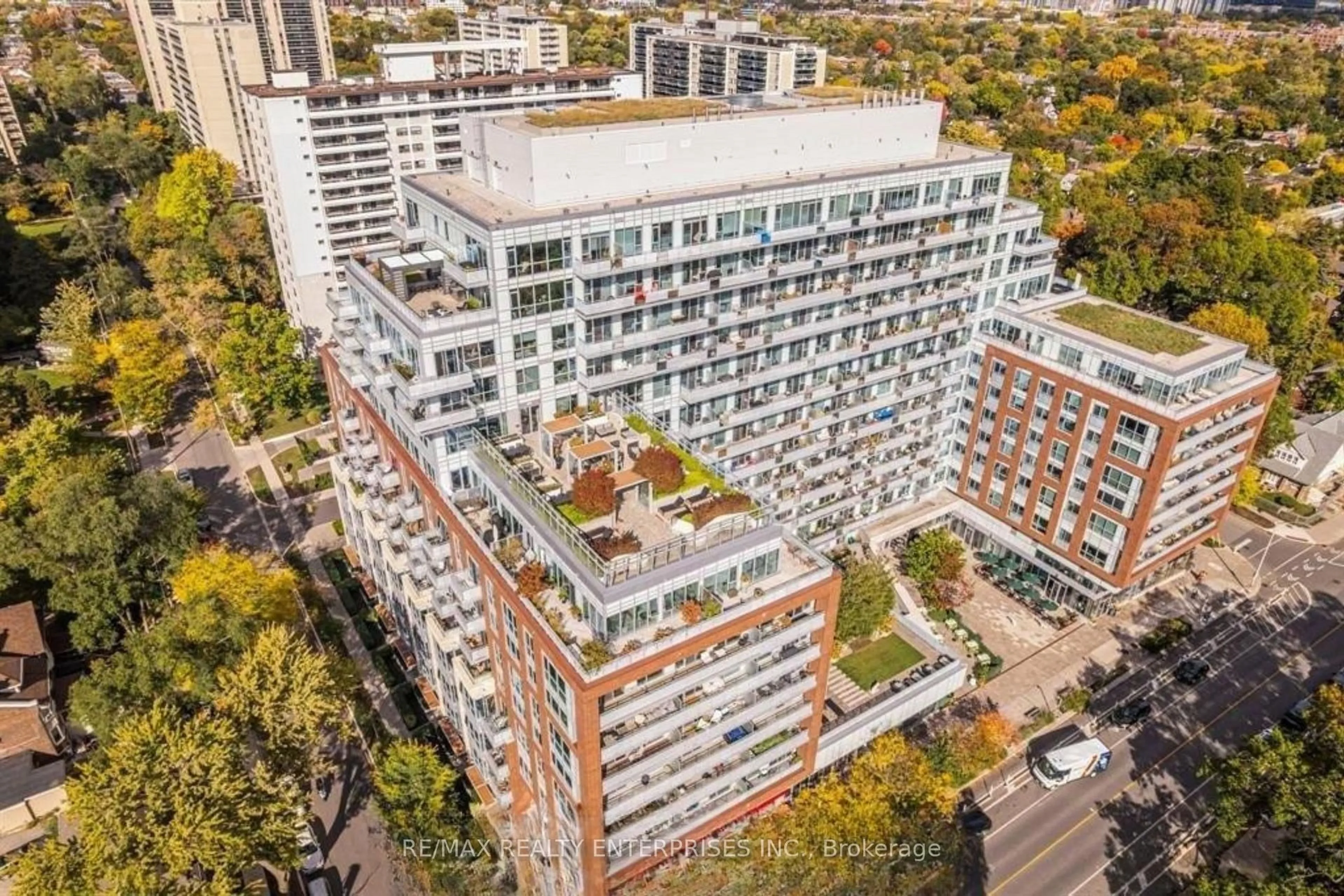 A pic from outside/outdoor area/front of a property/back of a property/a pic from drone, city buildings view from balcony for 1830 Bloor St #431, Toronto Ontario M6P 3K6