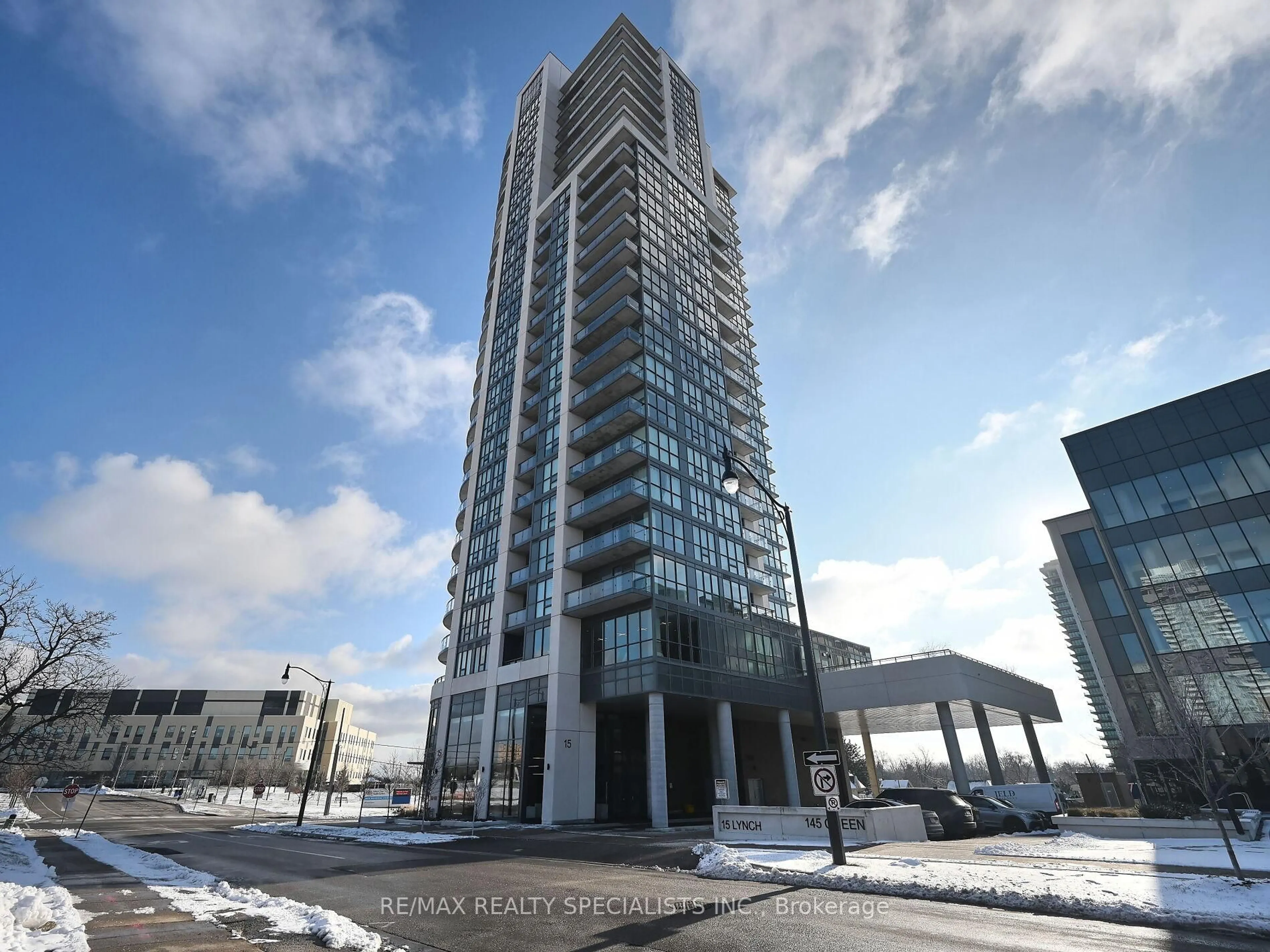 Indoor foyer for 15 lynch Estates #1503, Brampton Ontario L6W 0C7