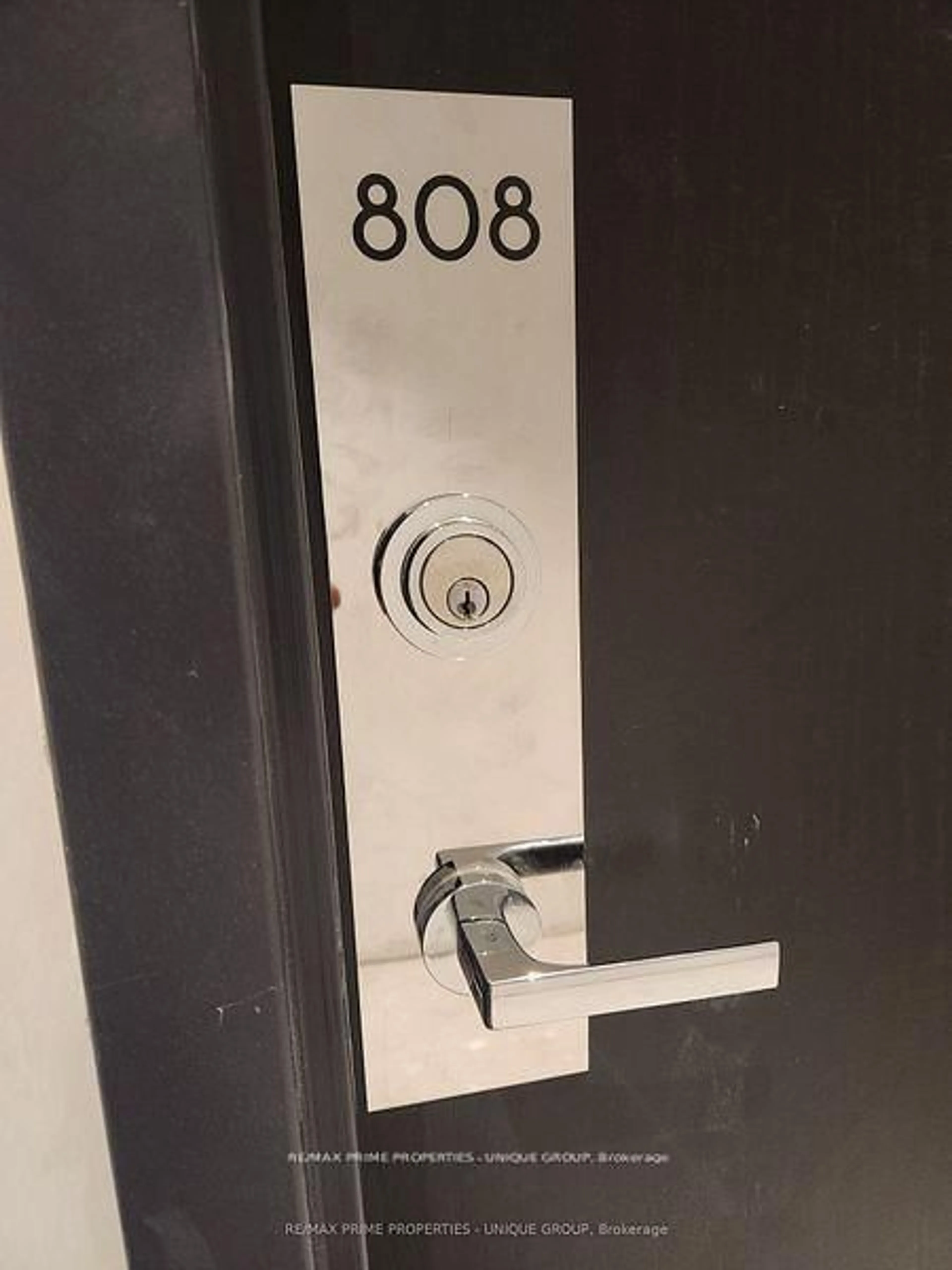 A pic of a room for 293 The Kingsway #808, Toronto Ontario M9K 3A9