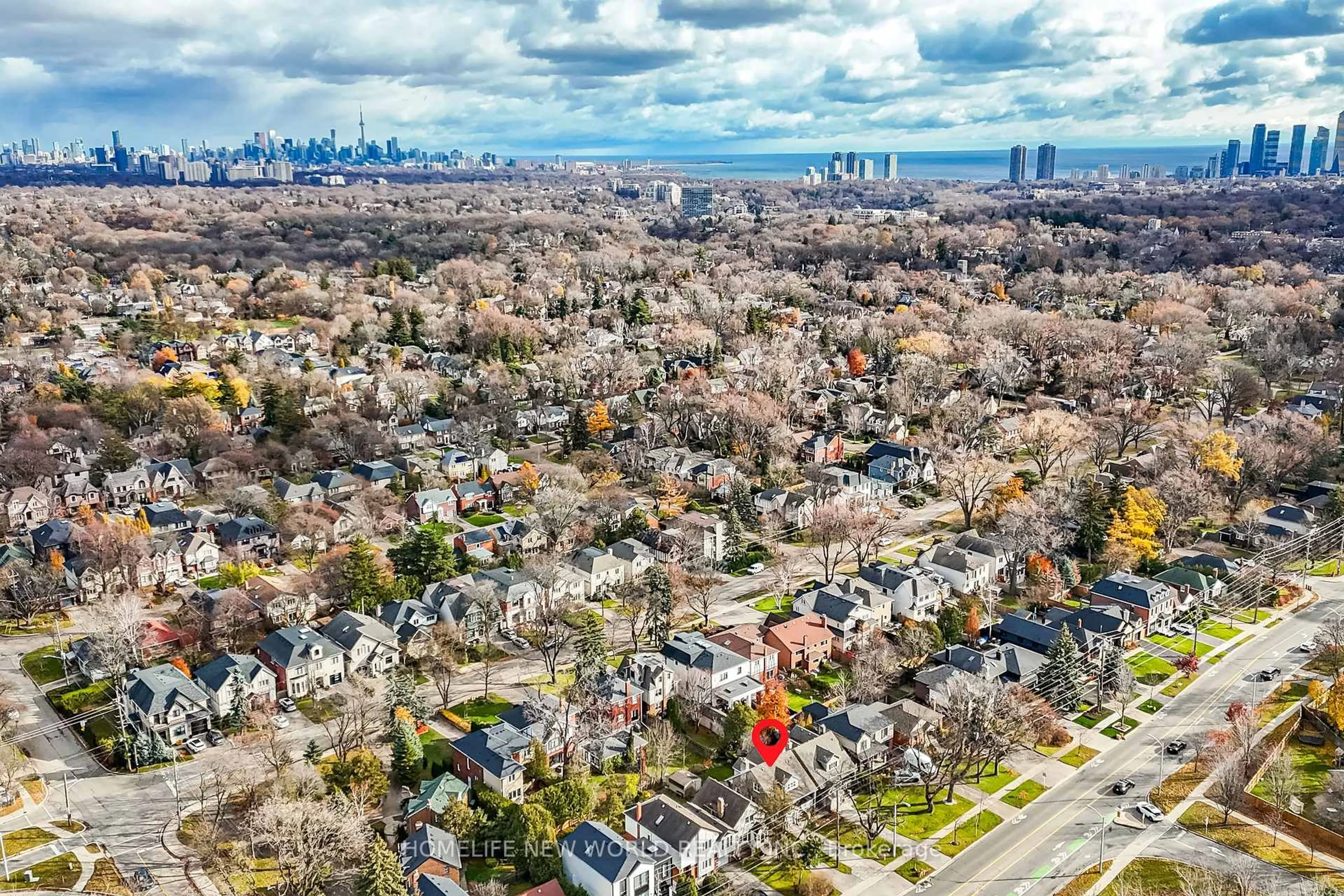 A pic from outside/outdoor area/front of a property/back of a property/a pic from drone, street for 1107 Royal York Rd, Toronto Ontario M8X 2G8
