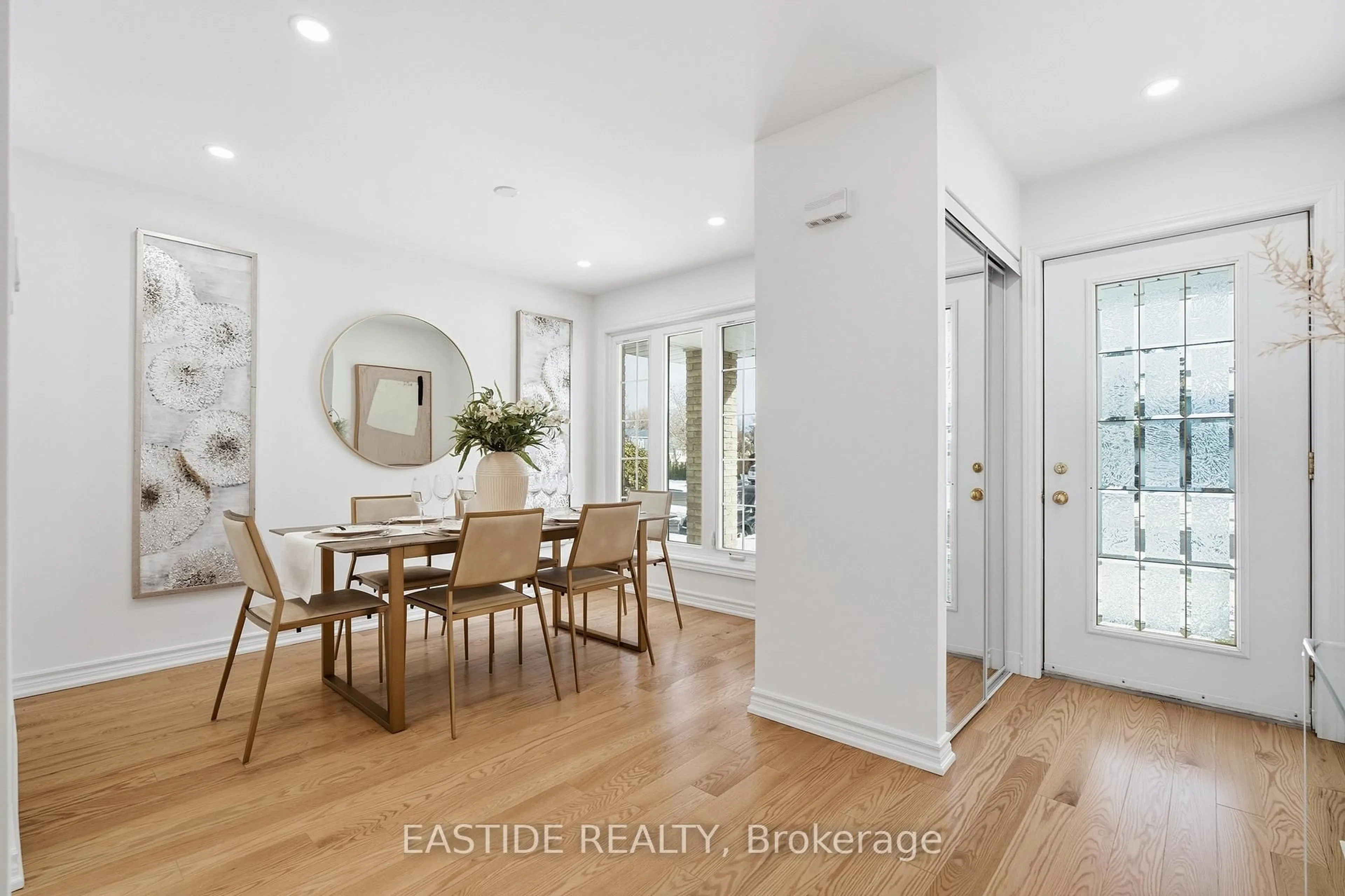 Indoor entryway for 2909 Salerno Cres, Mississauga Ontario L5N 1T3