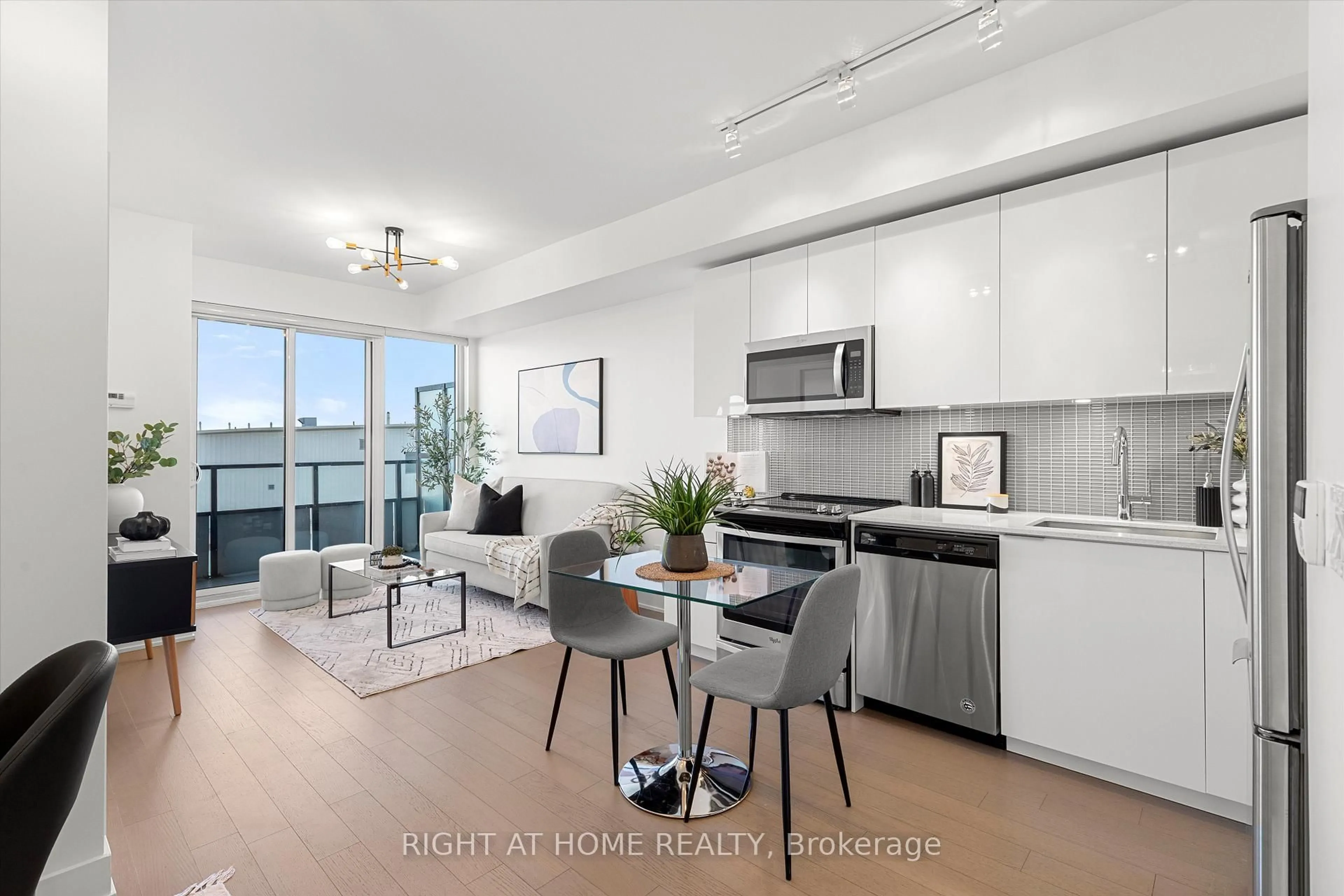 Open concept kitchen, unknown for 30 Shore Breeze Dr #4415, Toronto Ontario M8V 0J1