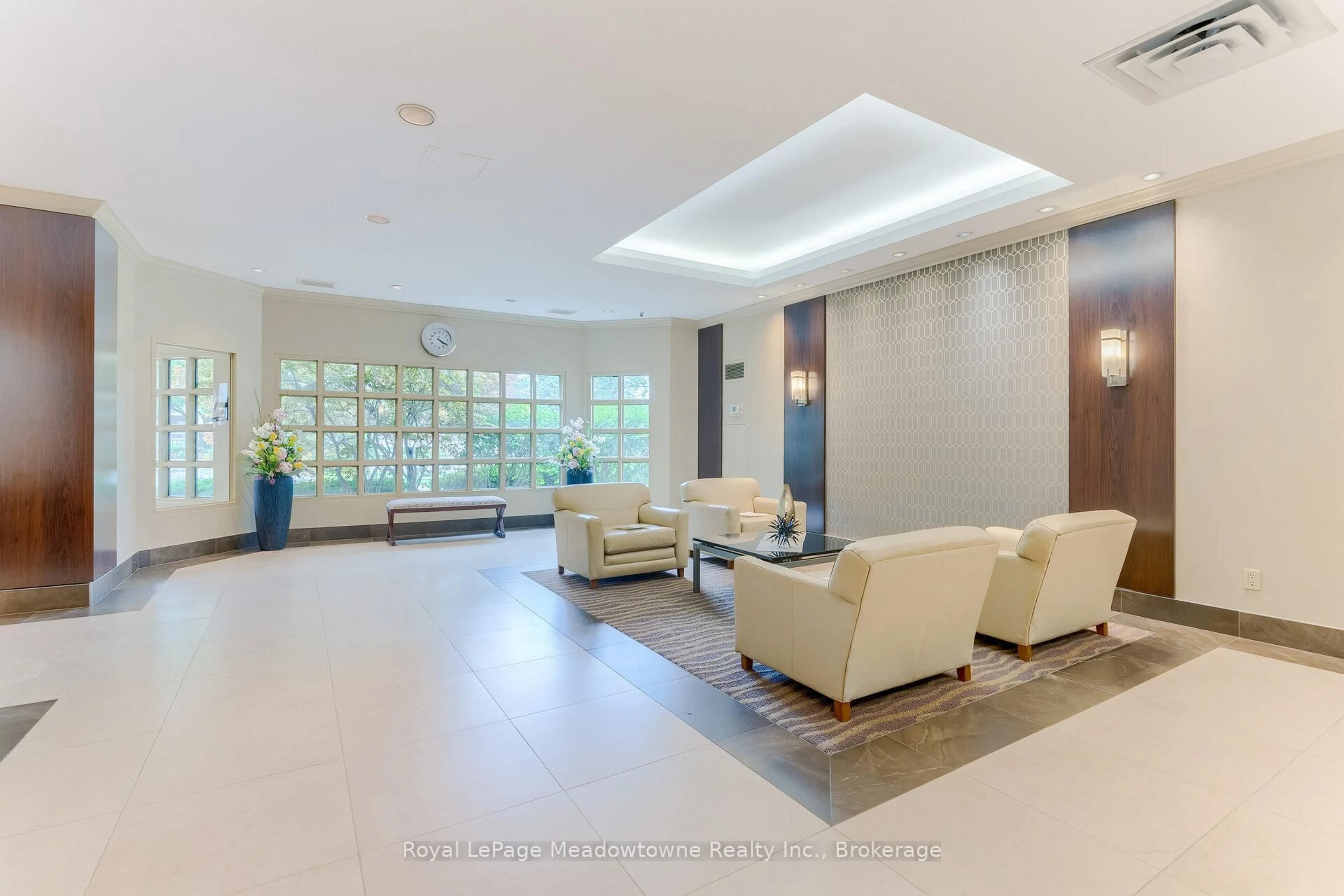 Lobby for 100 Millside Dr #1003, Milton Ontario L9T 5E2