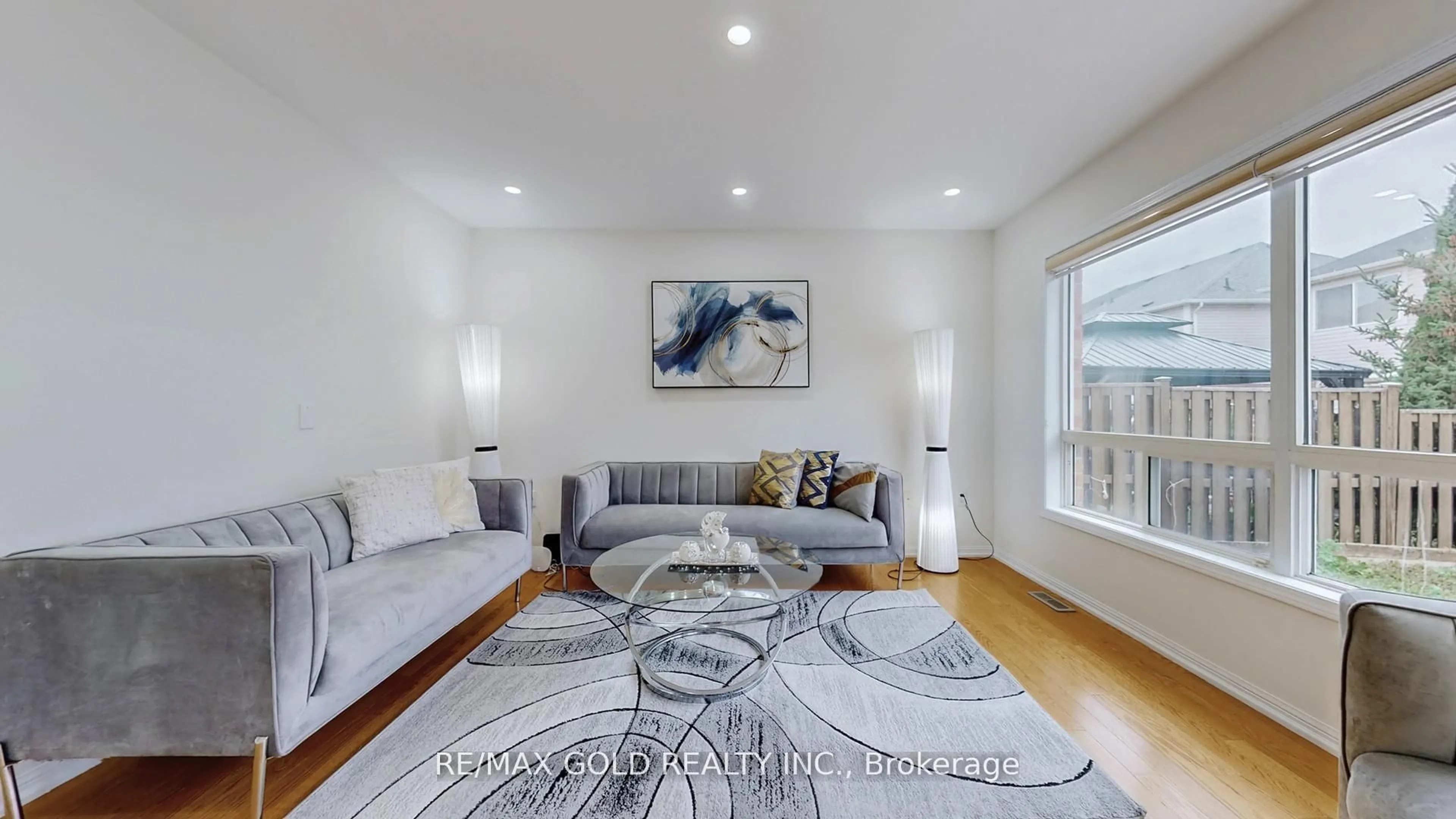 Living room with furniture, unknown for 7 Chudleigh Ave, Brampton Ontario L6X 0N1