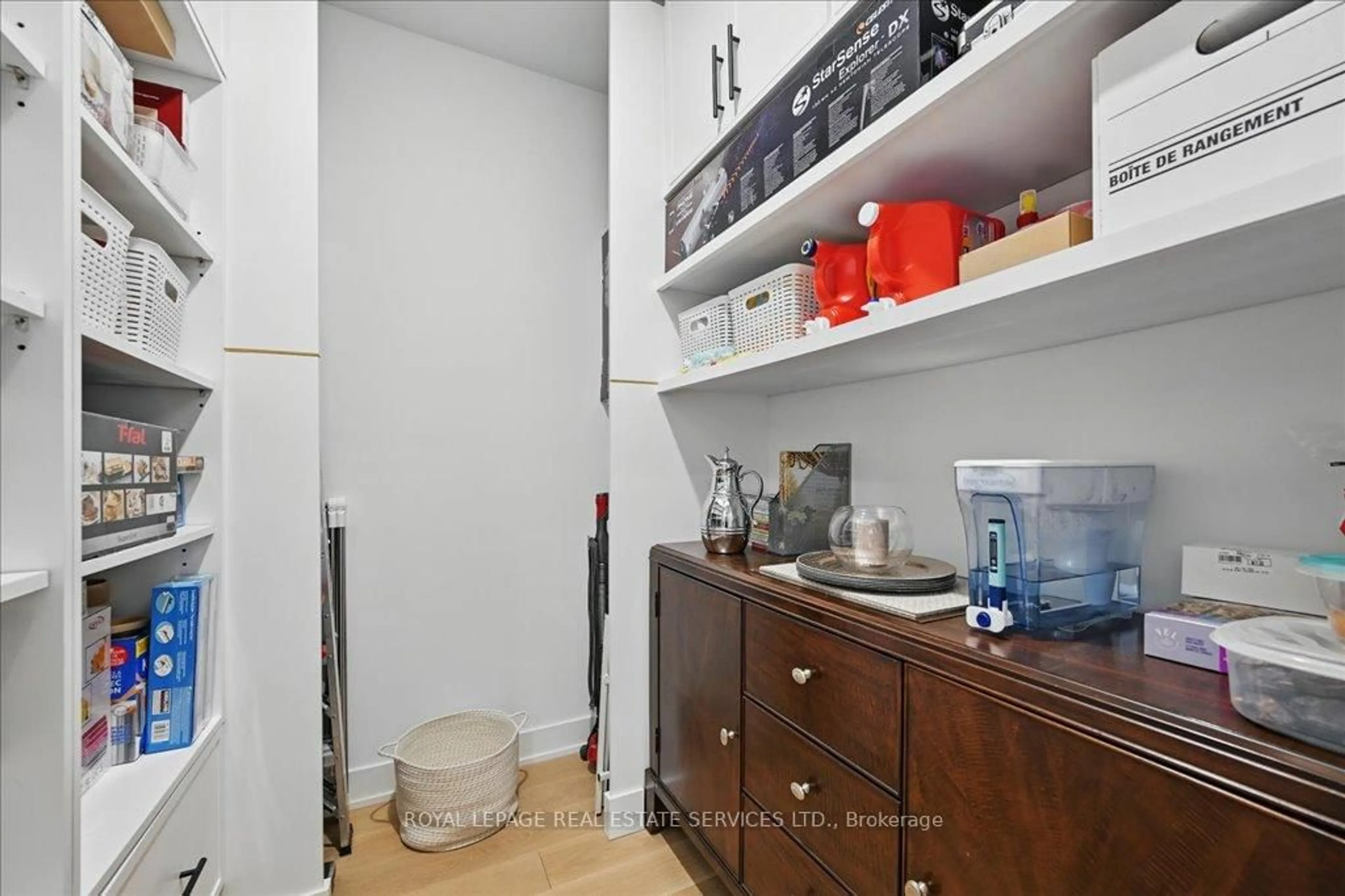 Laundry room for 2489 Taunton Rd #108, Oakville Ontario L6H 3R9