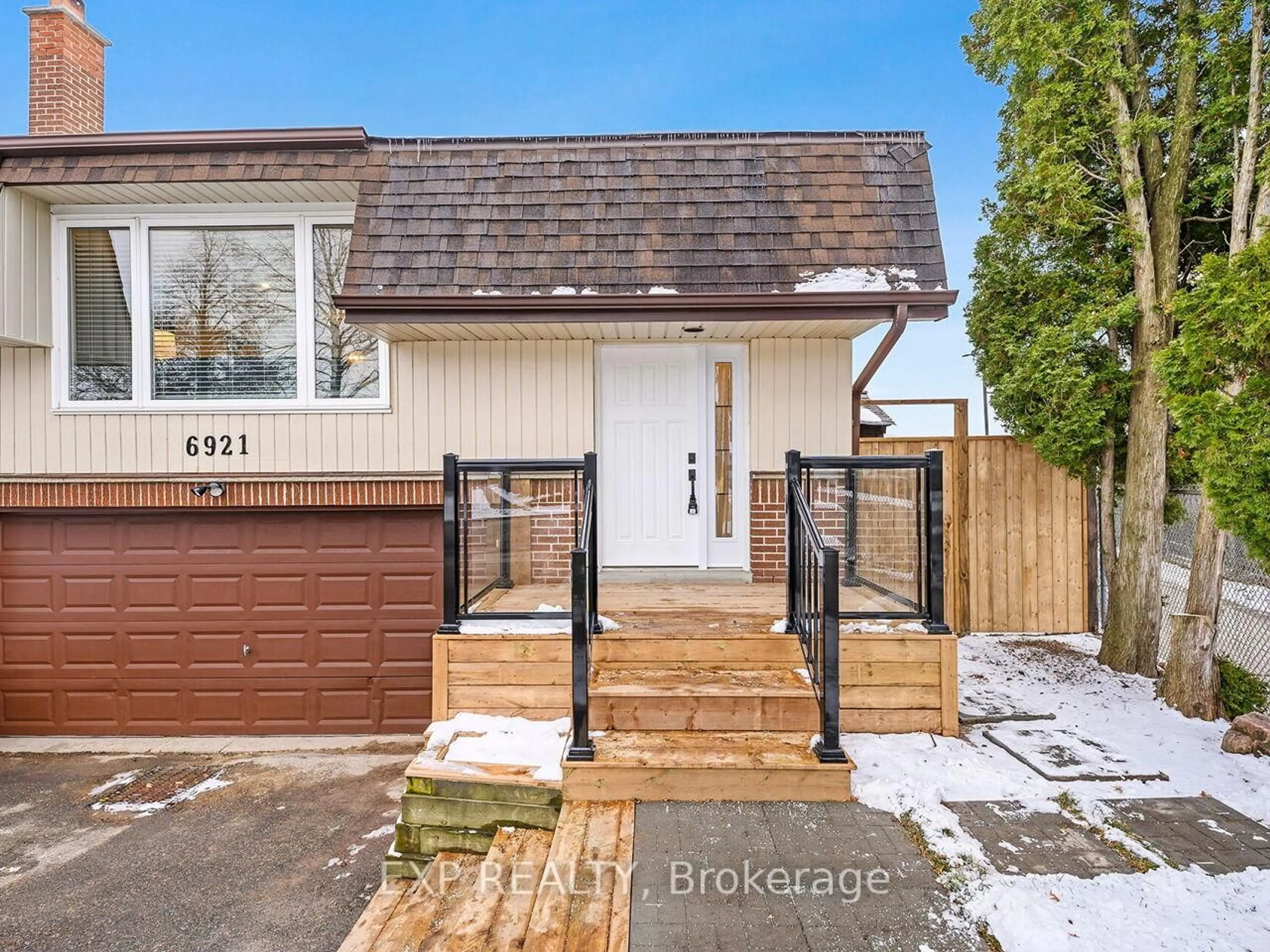 Unknown for 6921 Avila Rd, Mississauga Ontario L5N 1R9