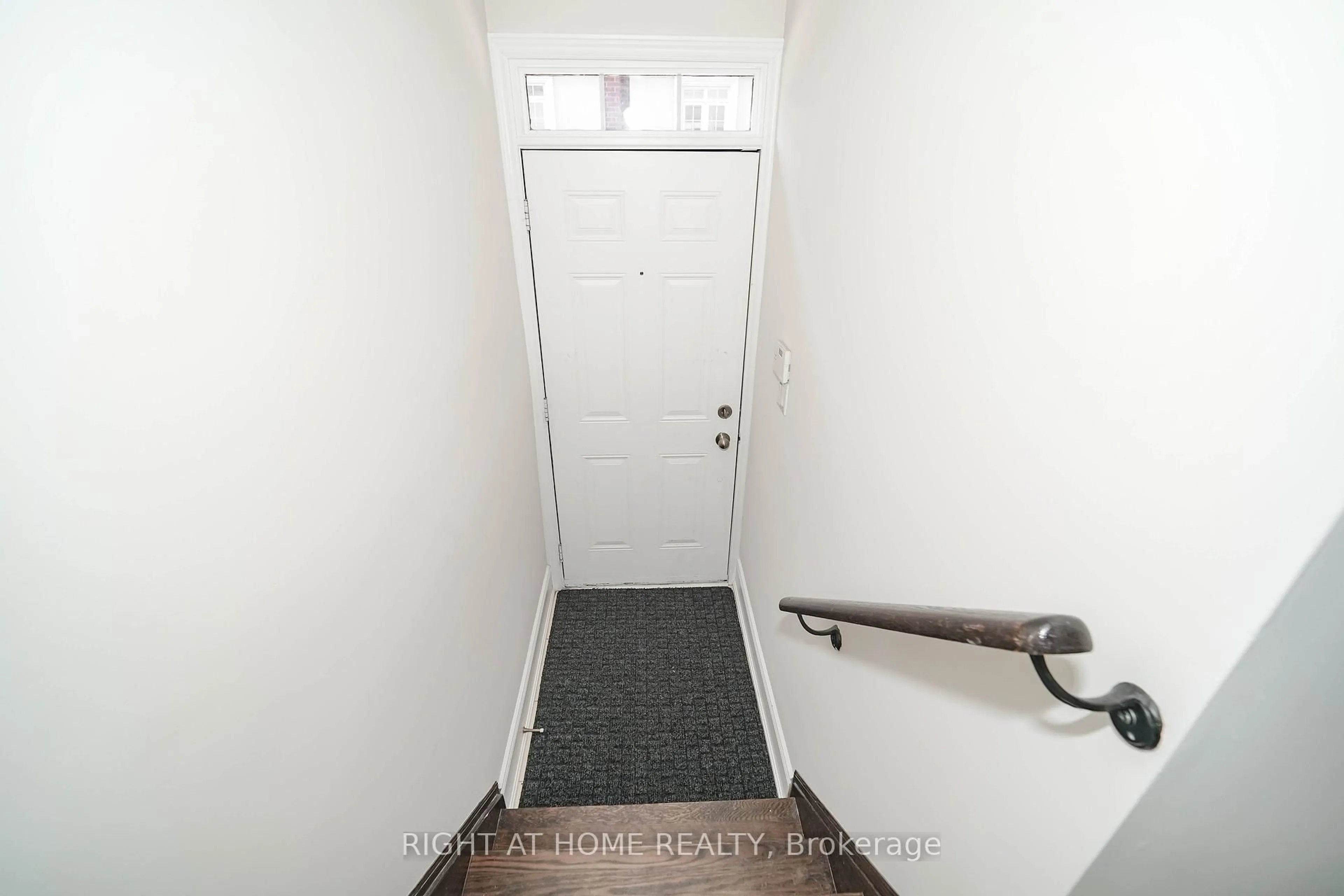 Unknown for 9 Streight Lane, Toronto Ontario M9B 0A3