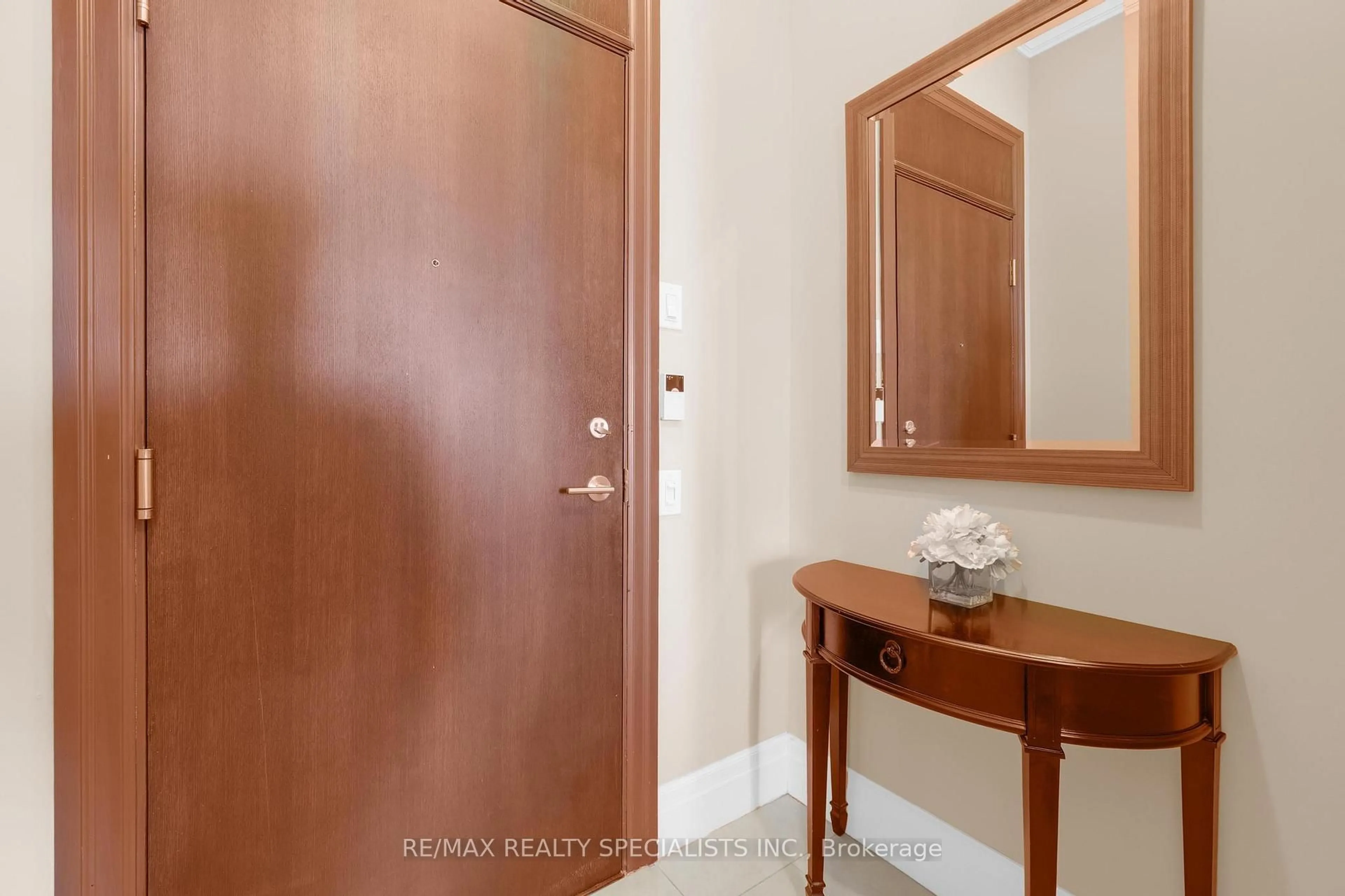 Unknown for 25 VIKING Lane #2958, Toronto Ontario M9B 0A1