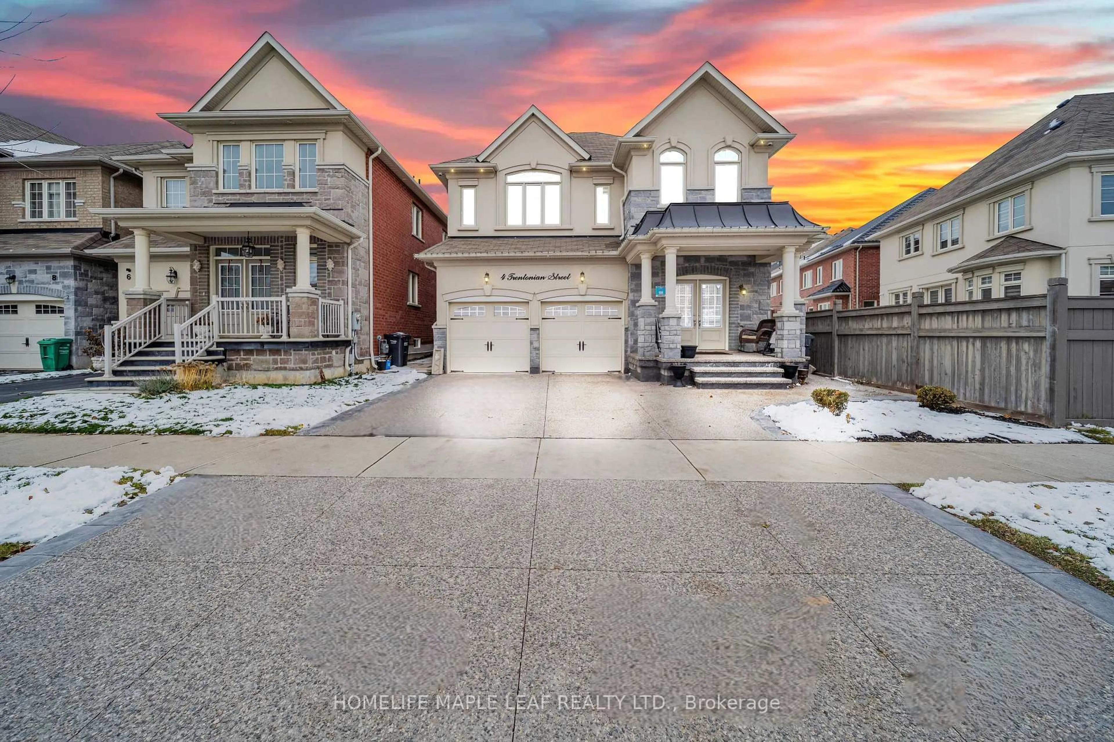 A pic from outside/outdoor area/front of a property/back of a property/a pic from drone, street for 4 Trentonian St, Brampton Ontario L6R 0B3