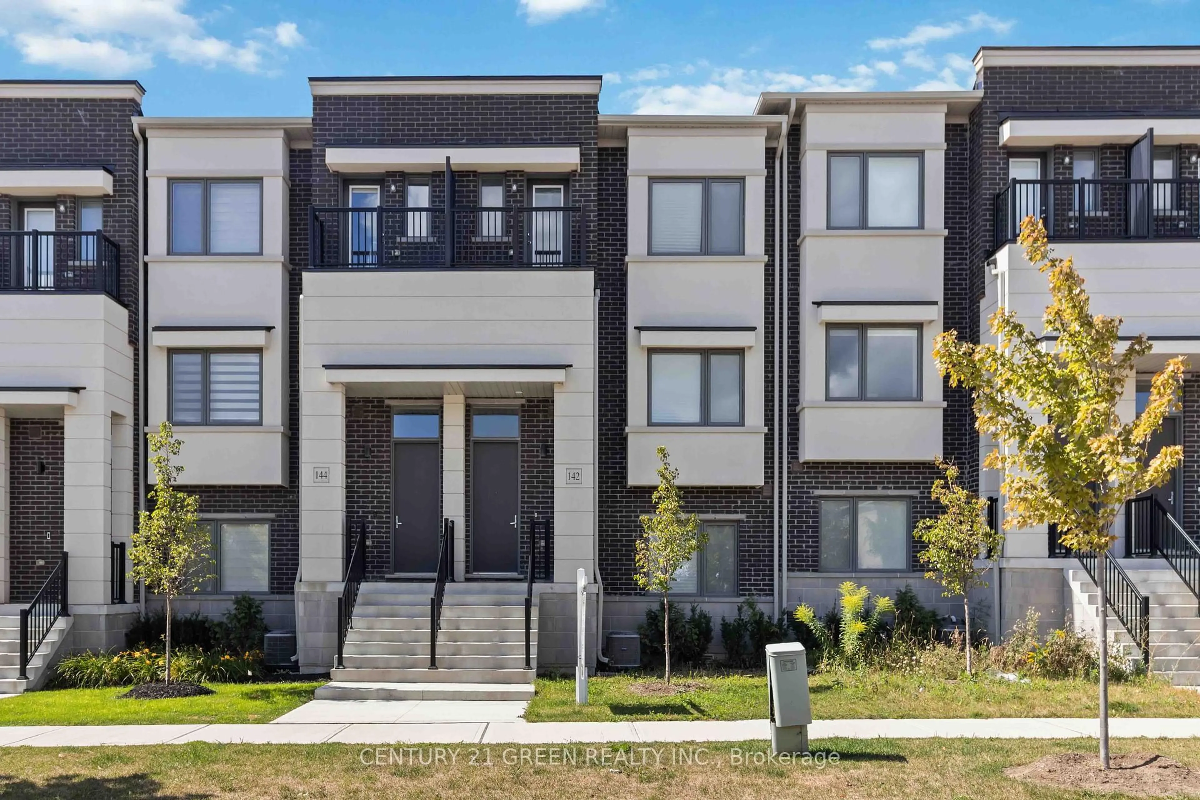 Home with brick exterior material, street for 142 Landsbridge St, Caledon Ontario L7E 2E1