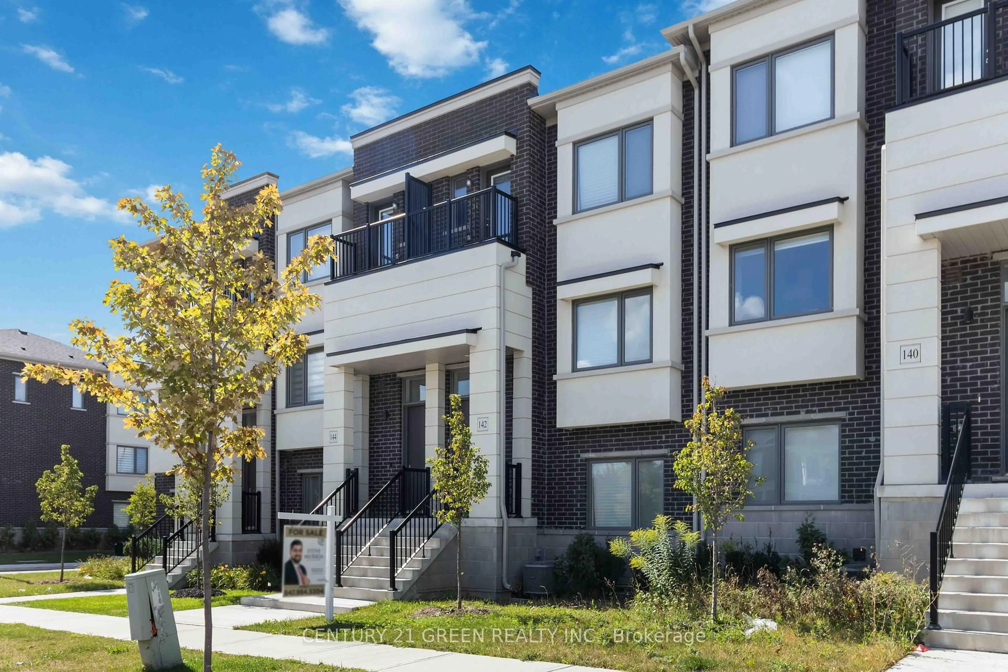 Home with brick exterior material, street for 142 Landsbridge St, Caledon Ontario L7E 2E1