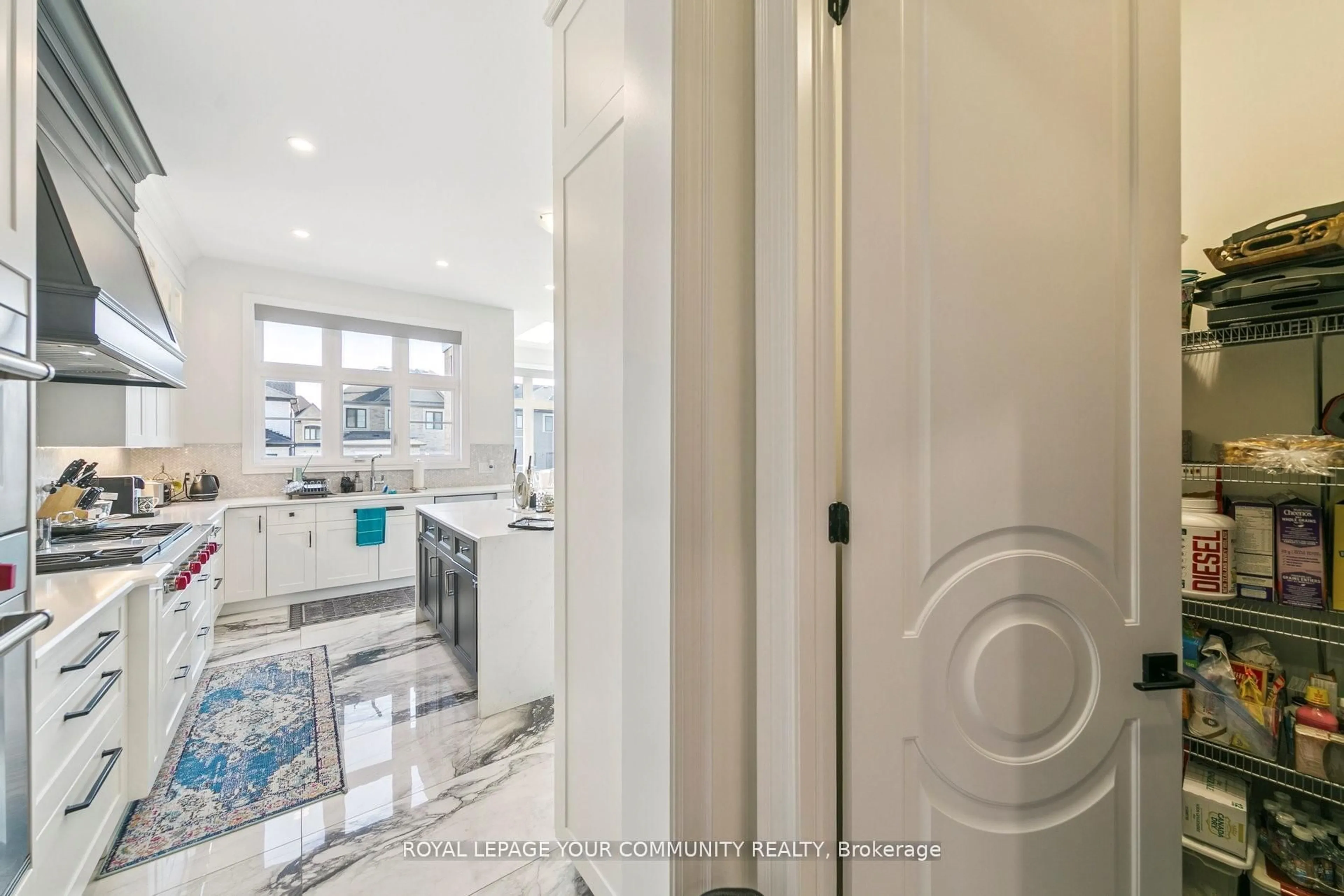 Unknown for 2401 Irene Cres, Oakville Ontario L6M 5M5